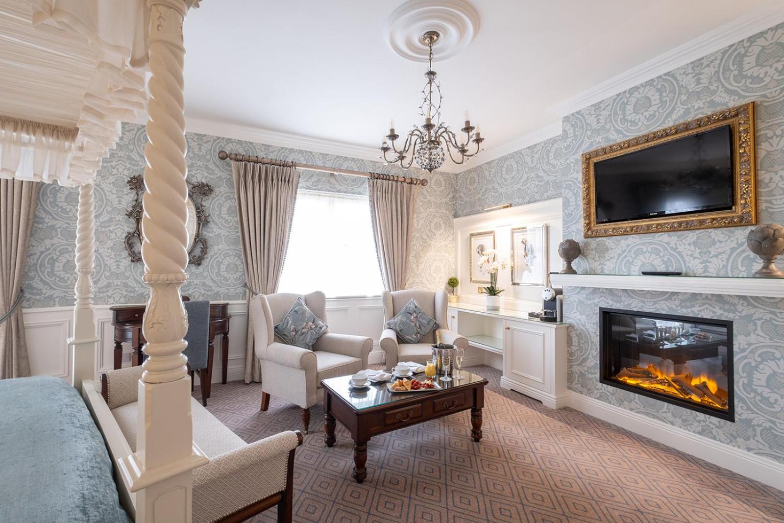 Suite with Garden View - Photo 3