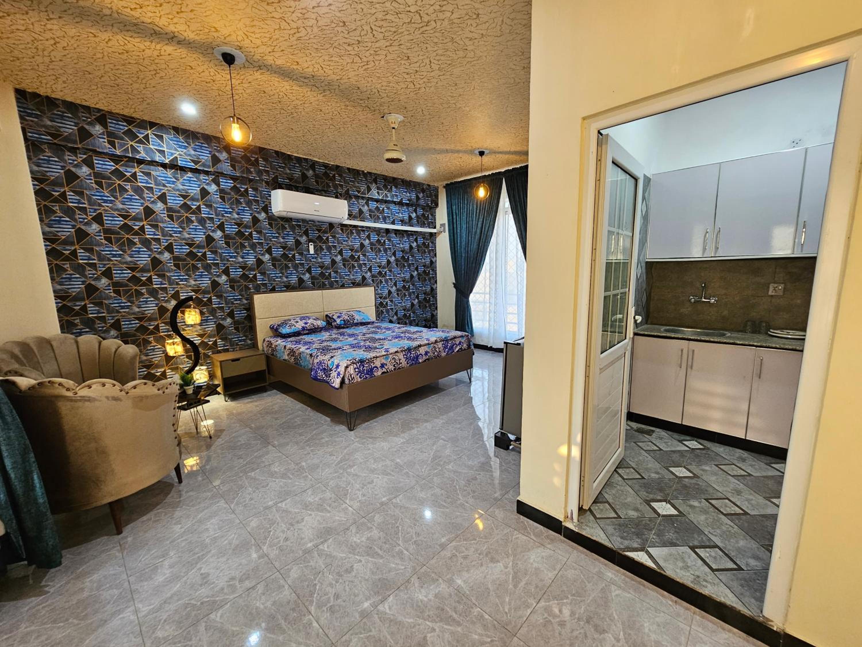 Executive Suite photo 2