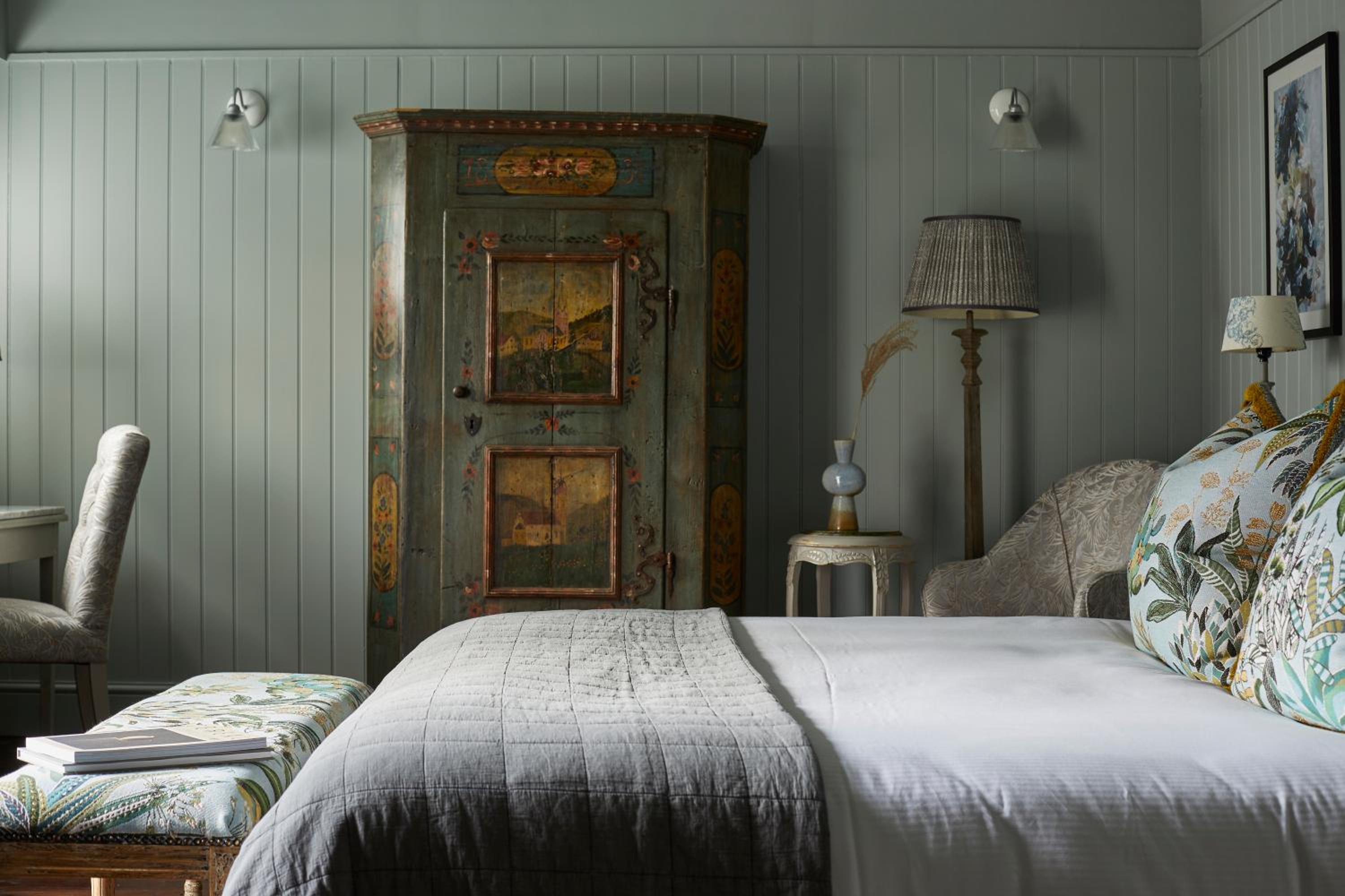 Deluxe King Room photo 2