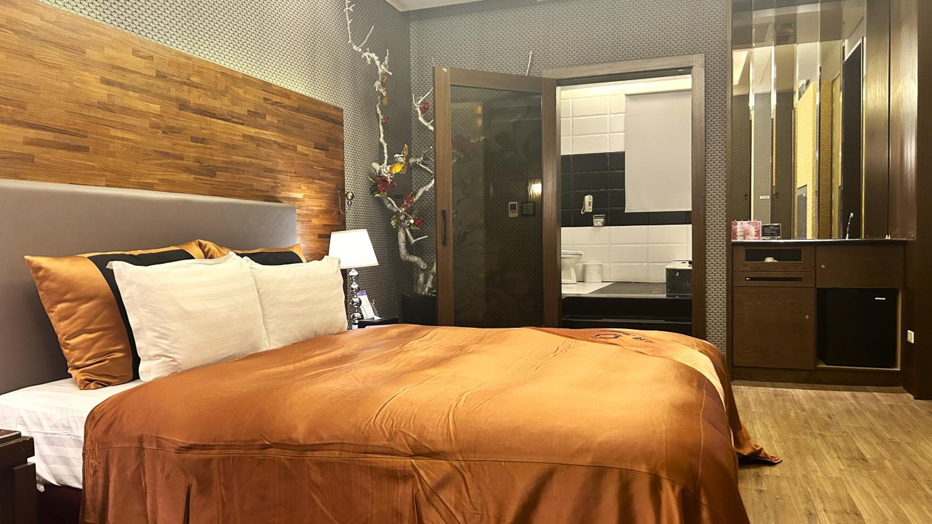 Standard Double Room (Check-in After 16:00) - Photo 18