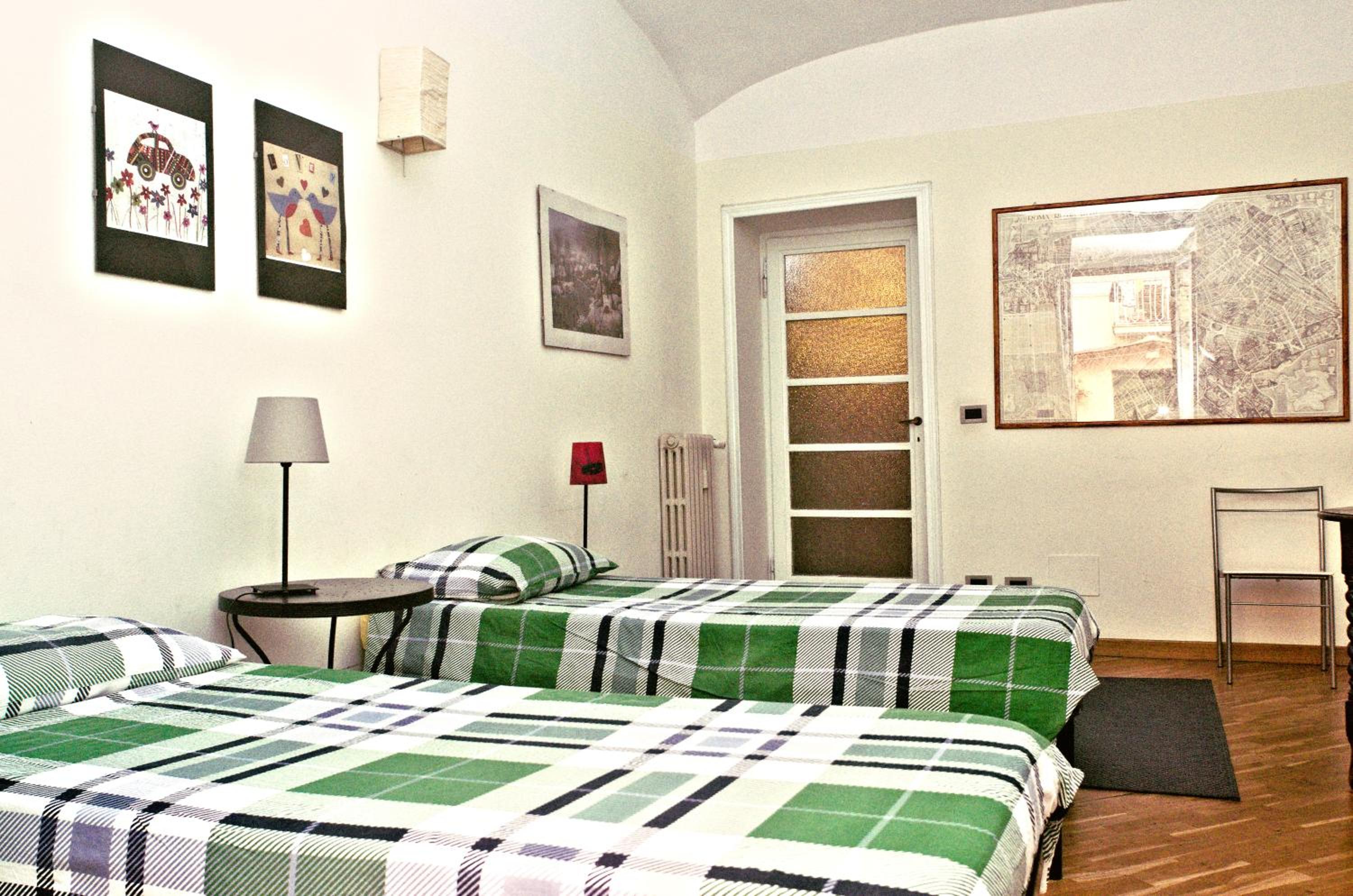 Two-Bedroom Apartment with Patio photo 2
