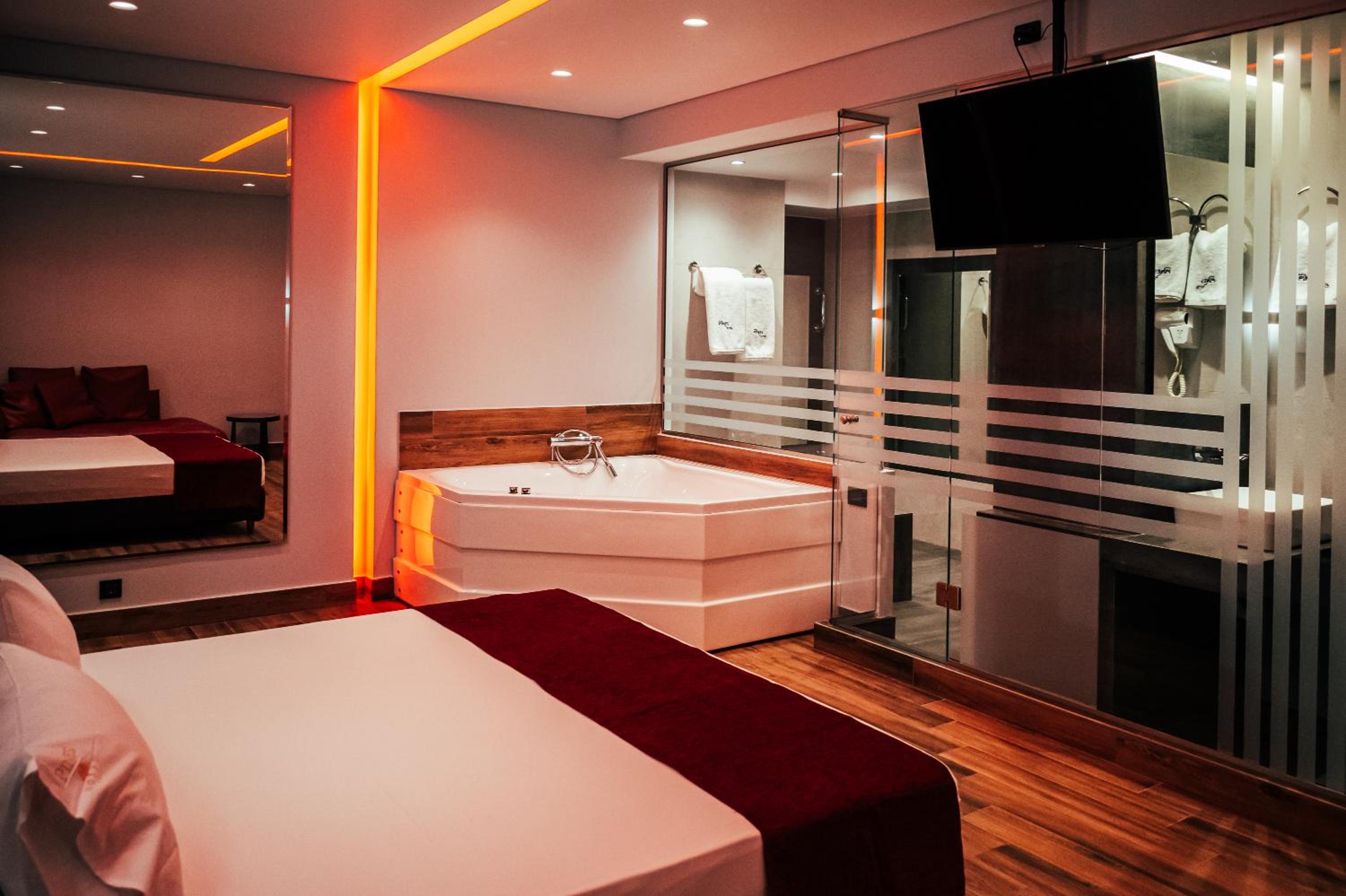 Suite with Sauna photo 2