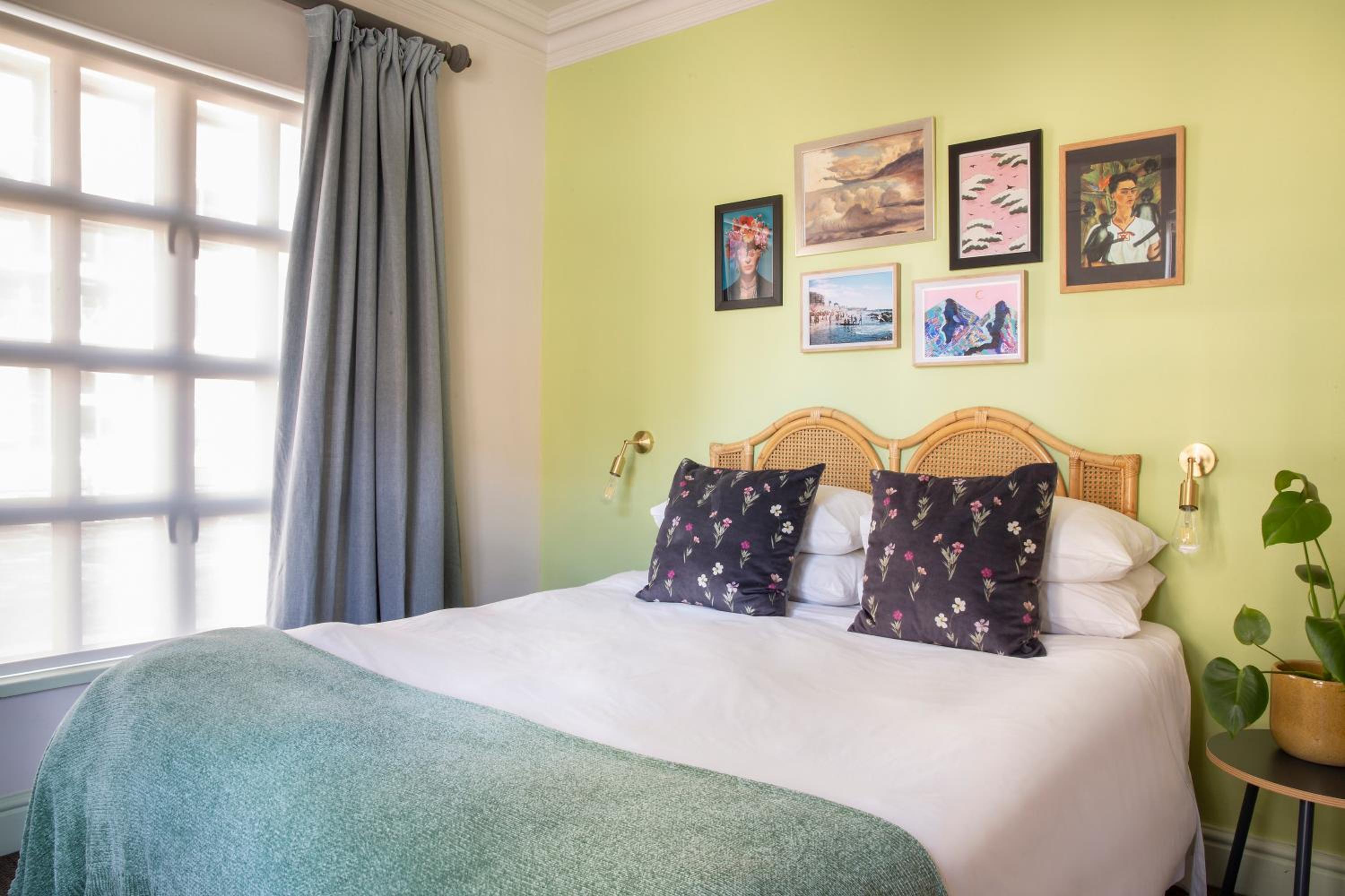 Superior Queen Room