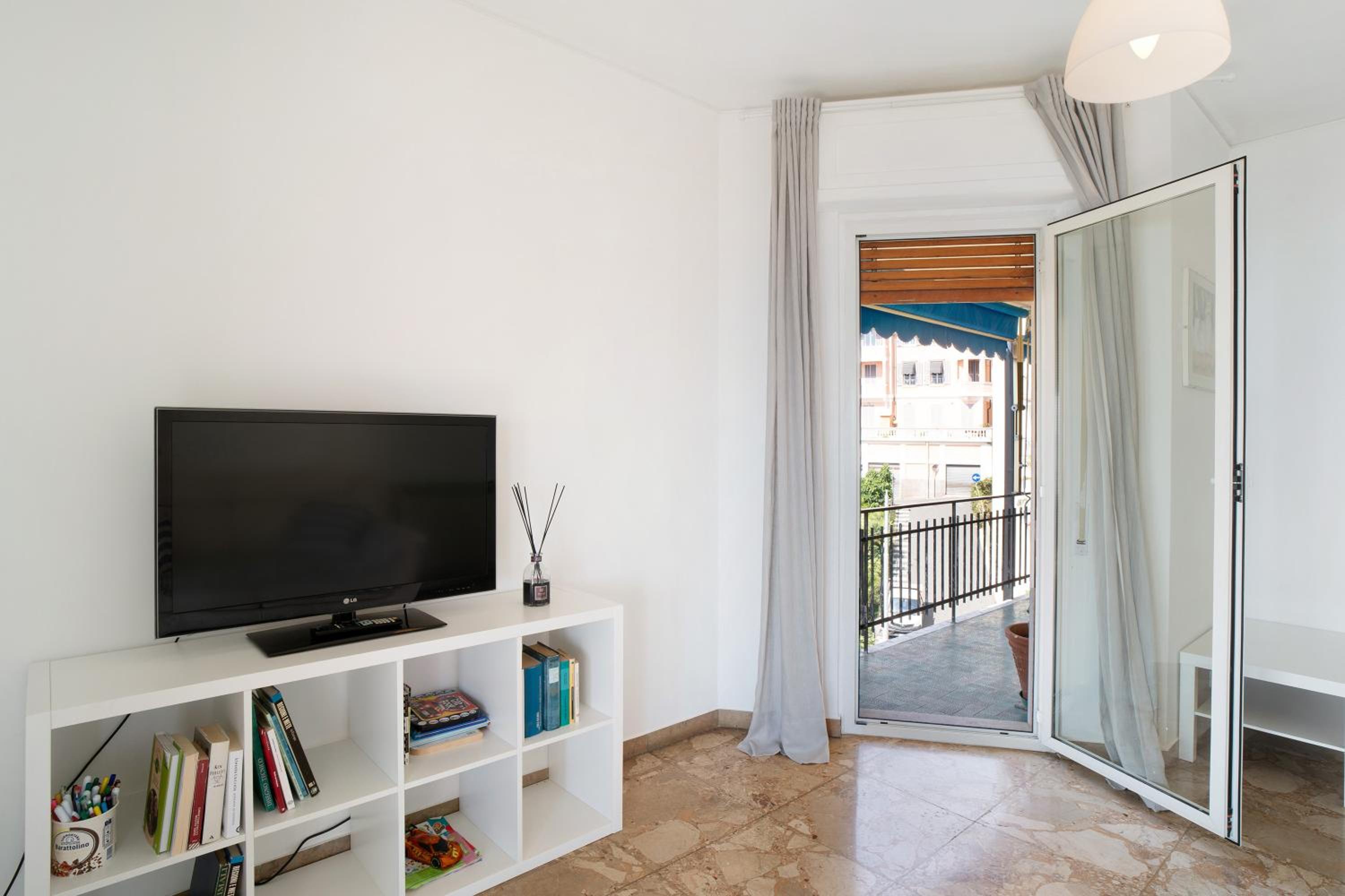 Superior One-Bedroom Apartment with Balcony