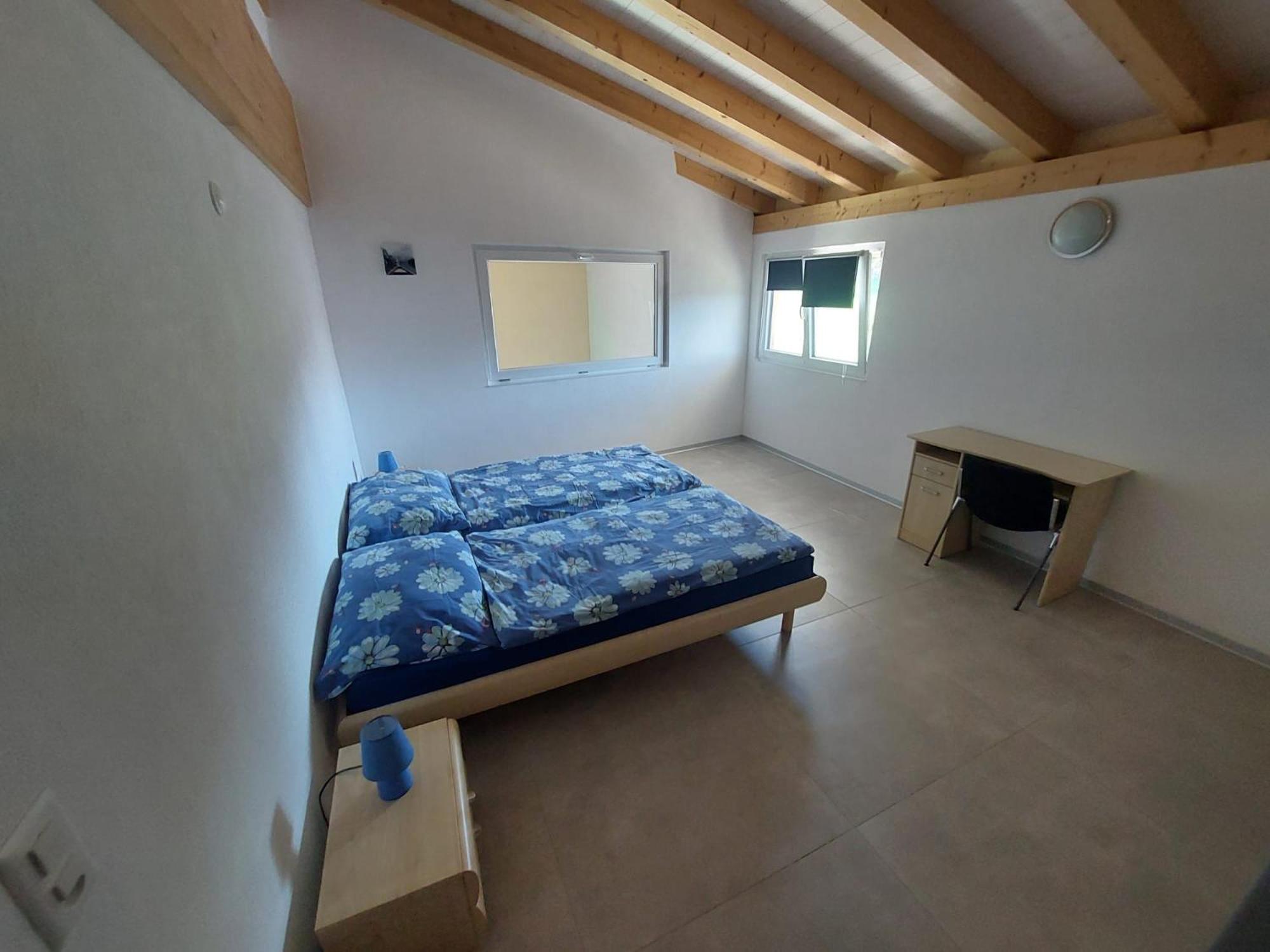 Double or Twin Room with Shared Bathroom photo 1