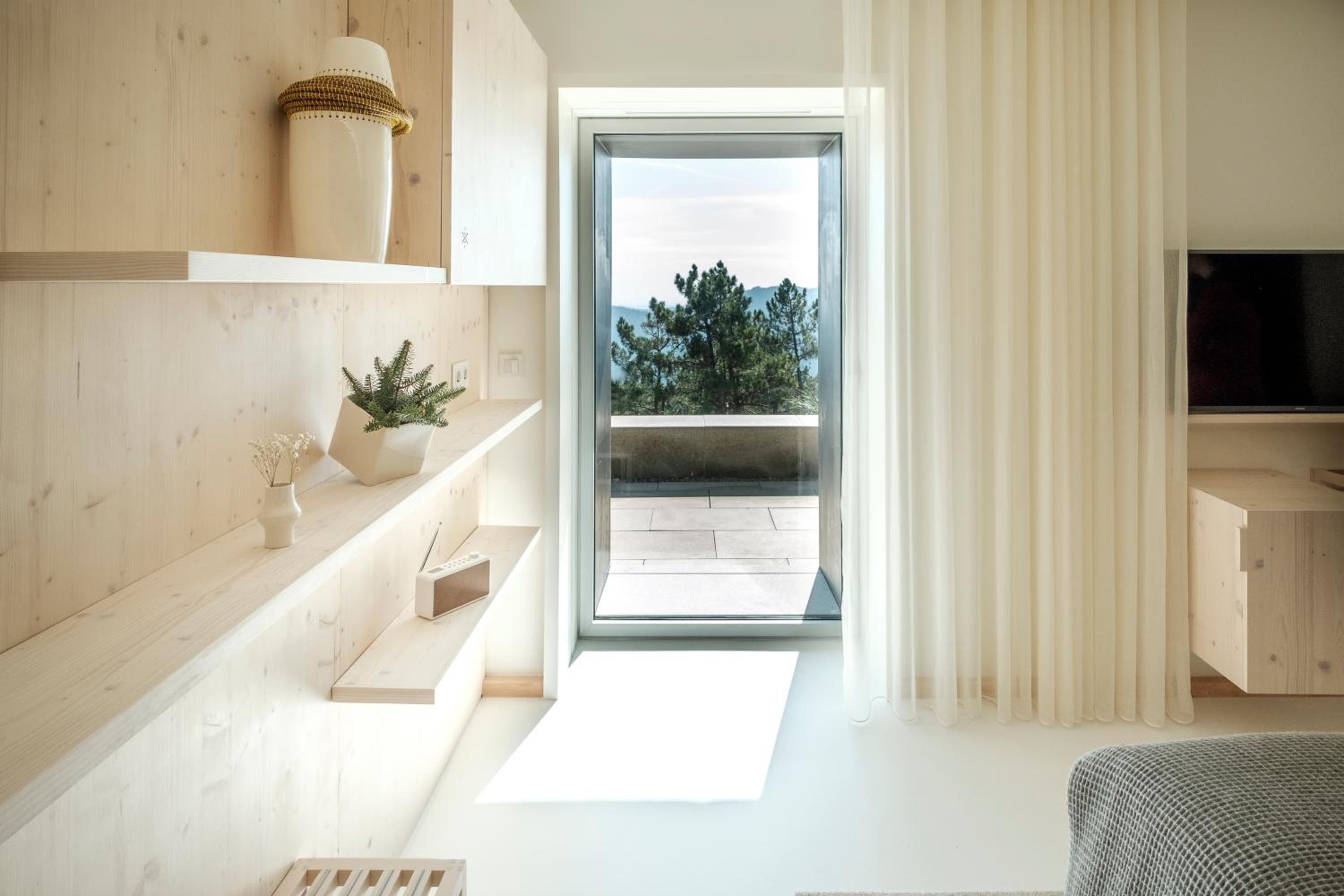 Double Room with Mountain View - Photo 4
