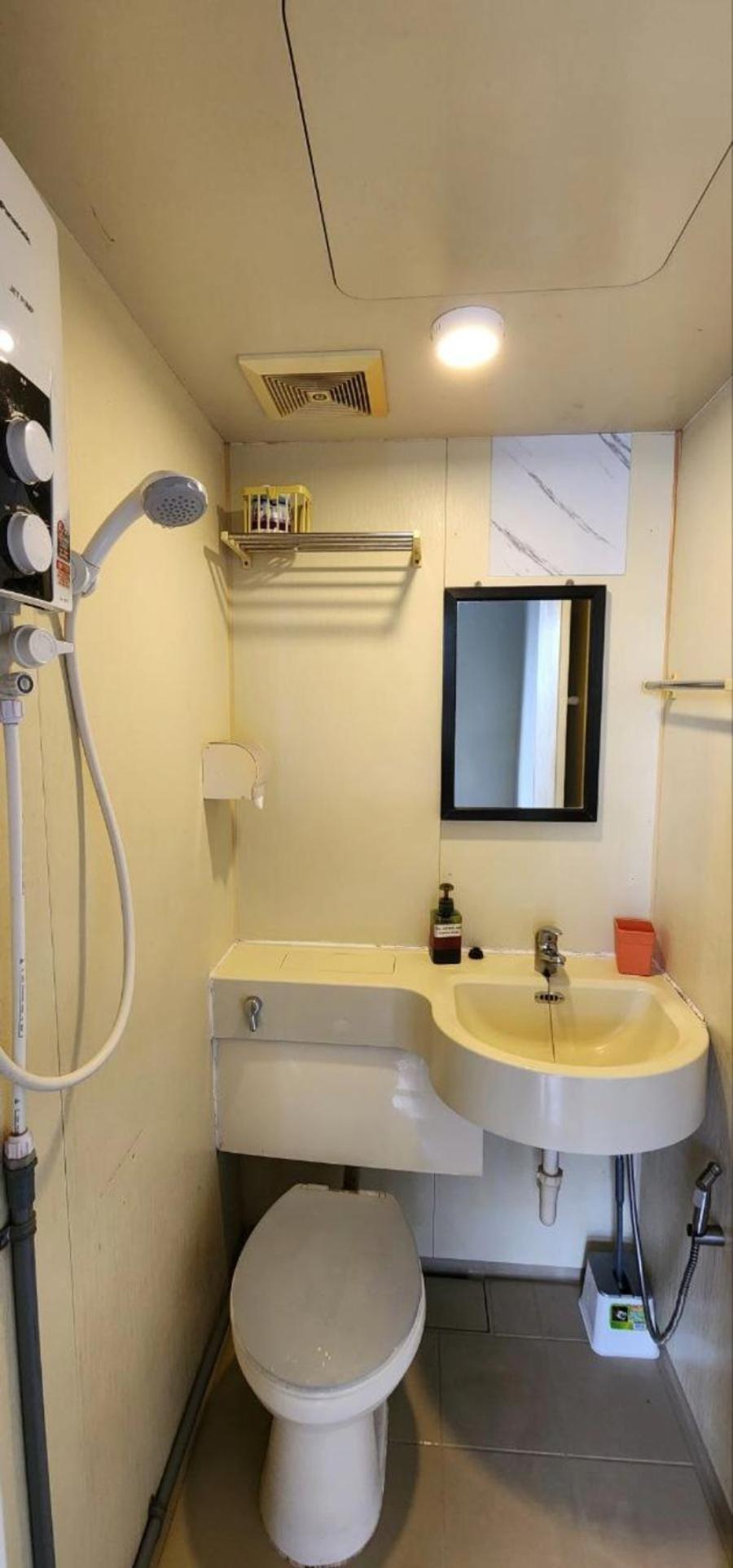 Family Room with Private Bathroom - Photo 18