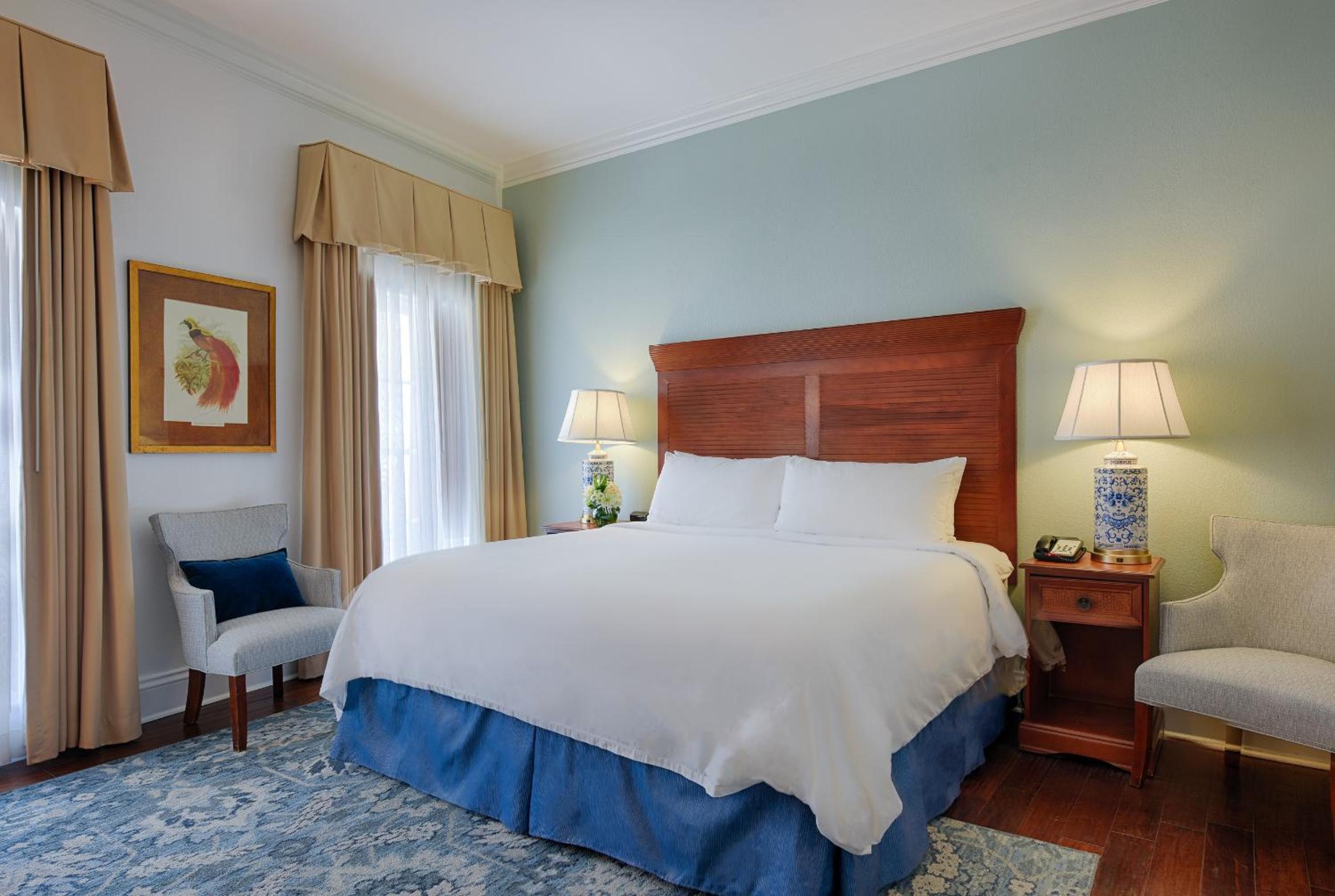 Standard King Room - Photo 2