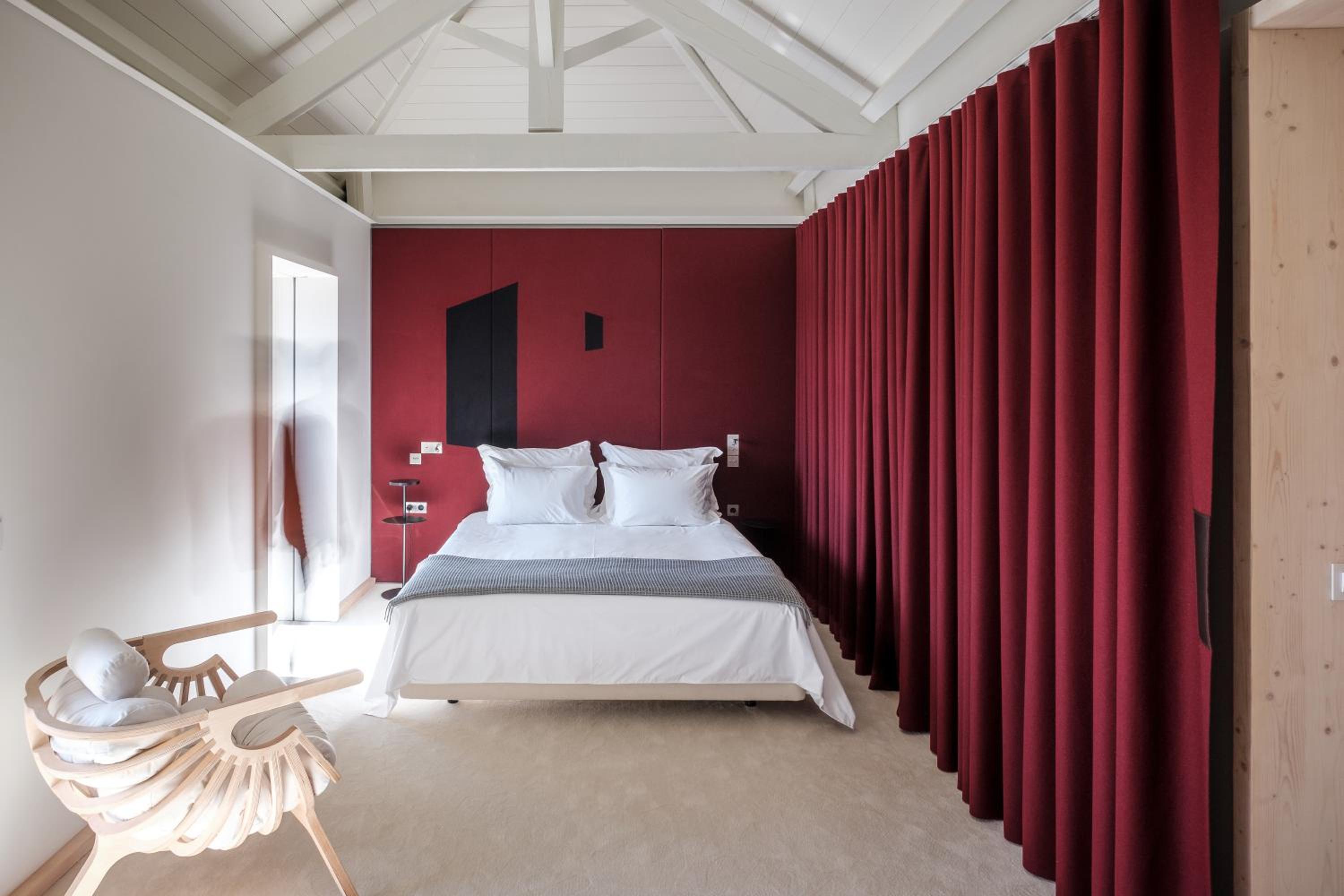 Exclusive Suite with Mountain View - Photo 1