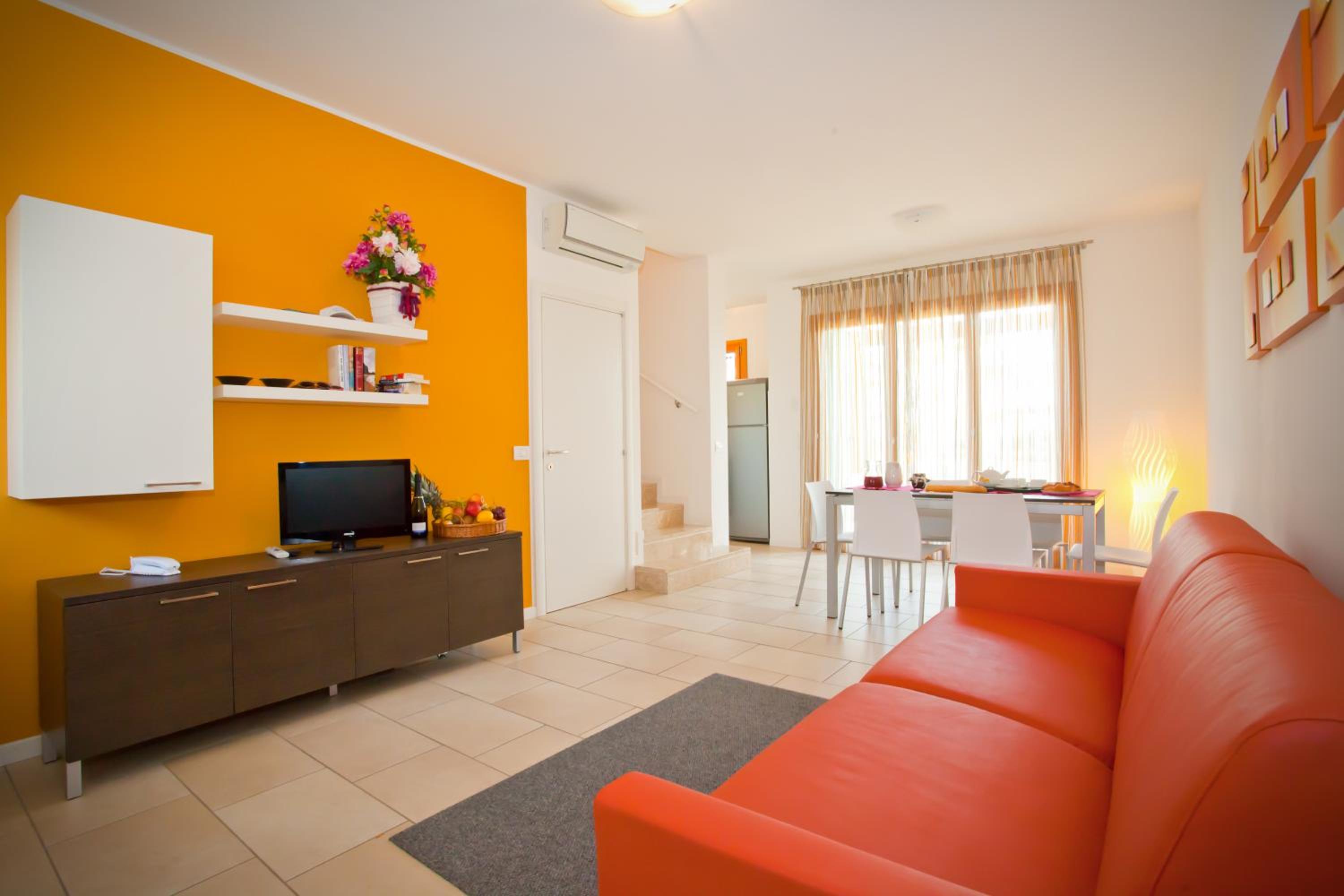 Three-Bedroom Holiday Home - 3 Levels photo 3