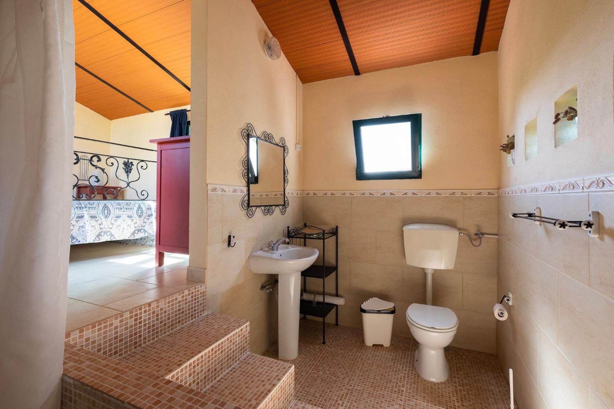 Three-Bedroom House photo 2