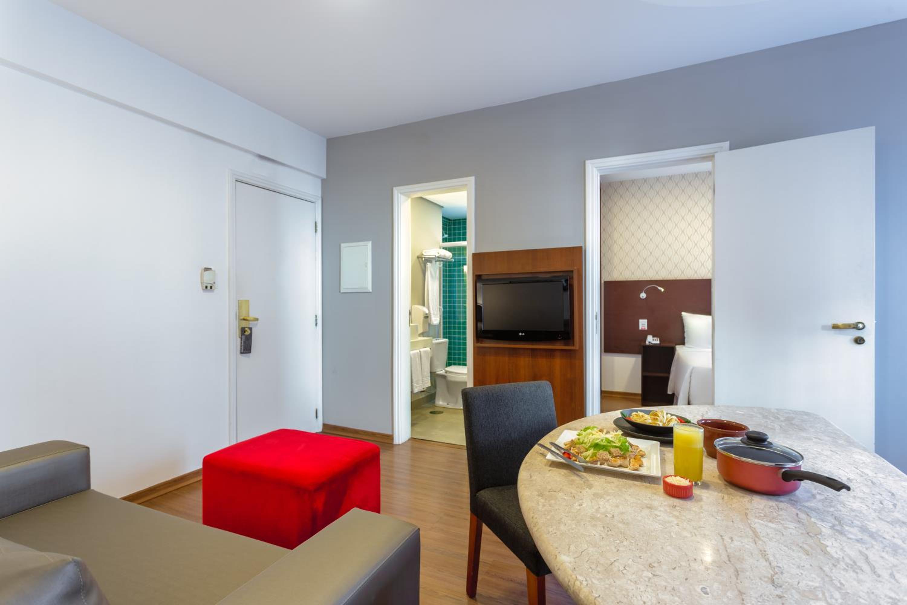 Family Apartment with Kitchen - Photo 6