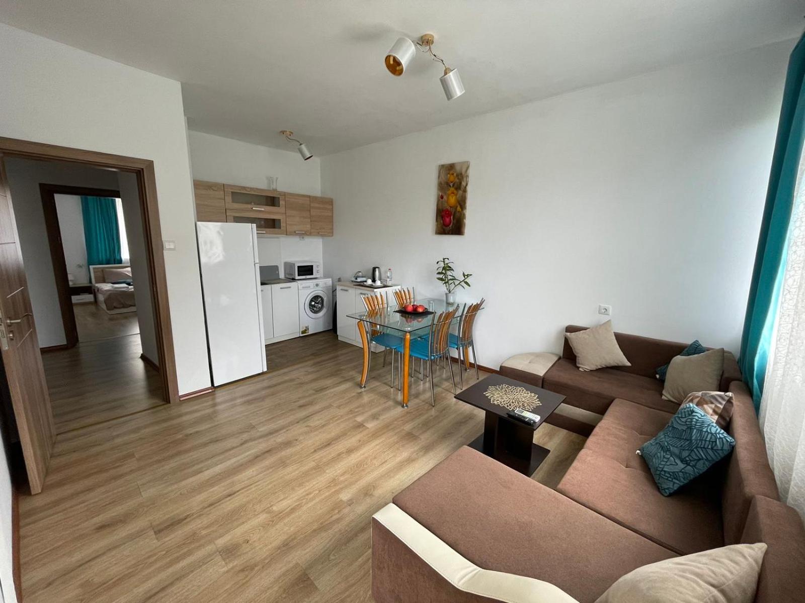 Two-Bedroom Apartment - Photo 3