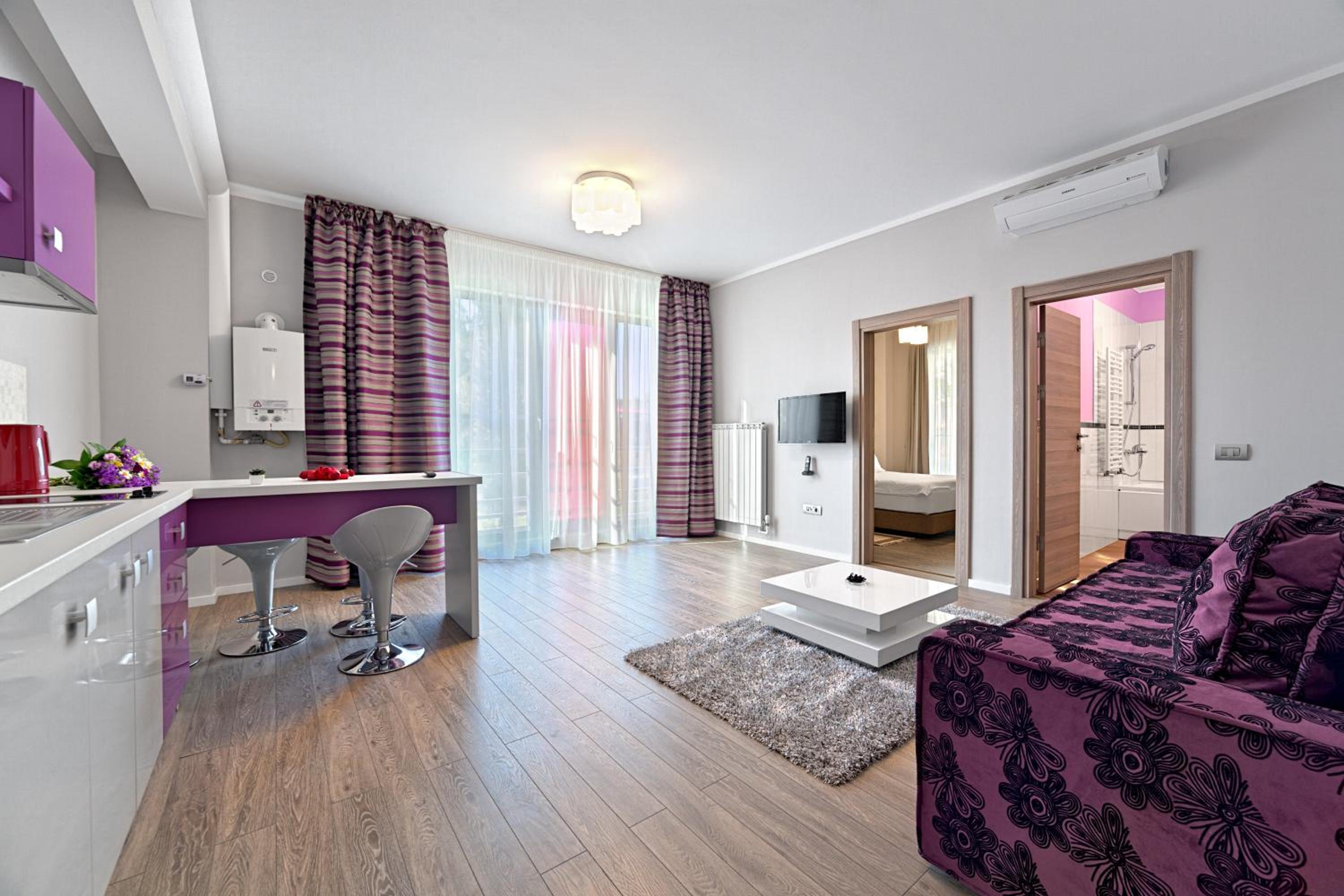 One-Bedroom Apartment - Photo 16