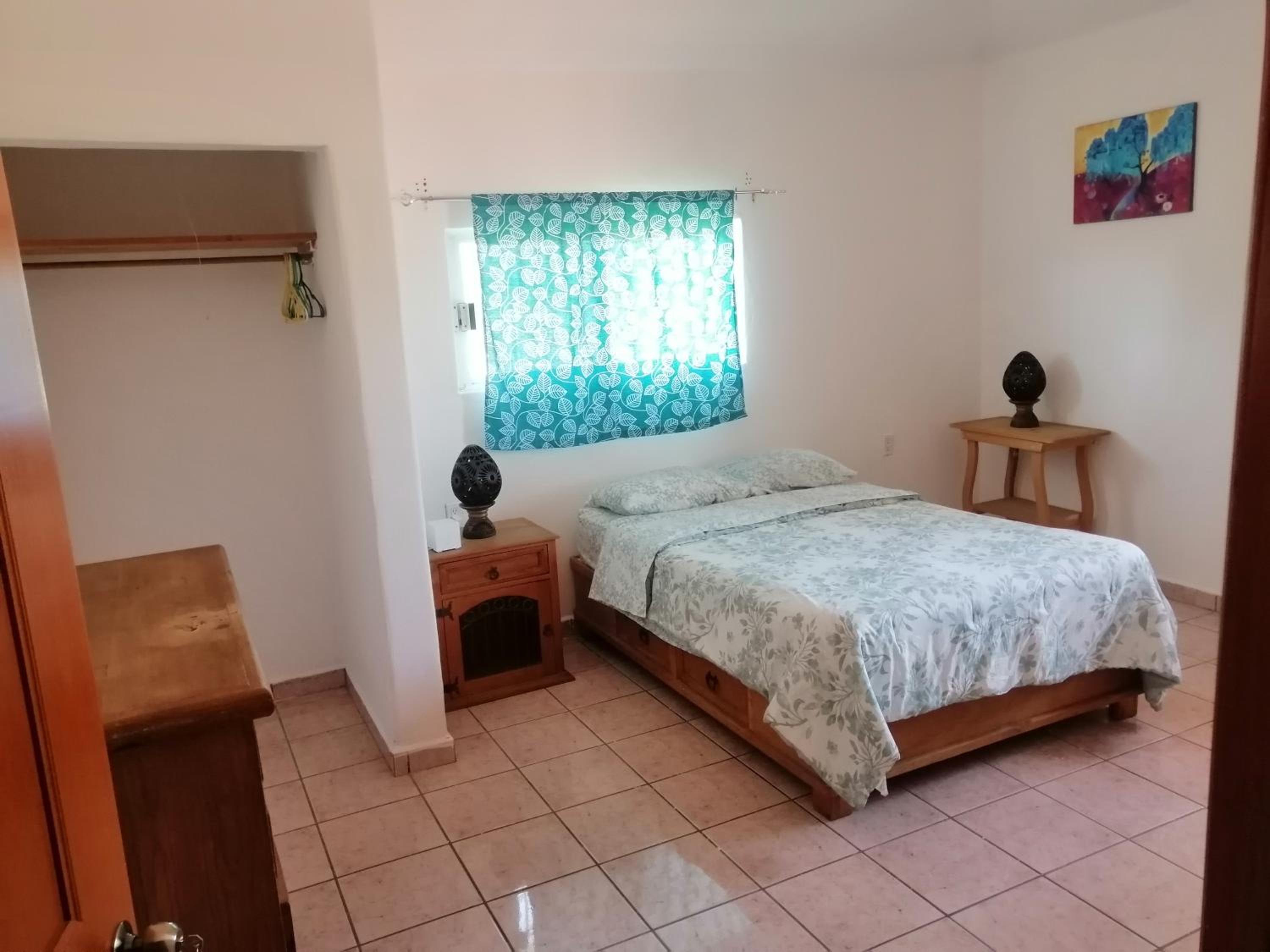 Double Room with Shared Bathroom photo 3