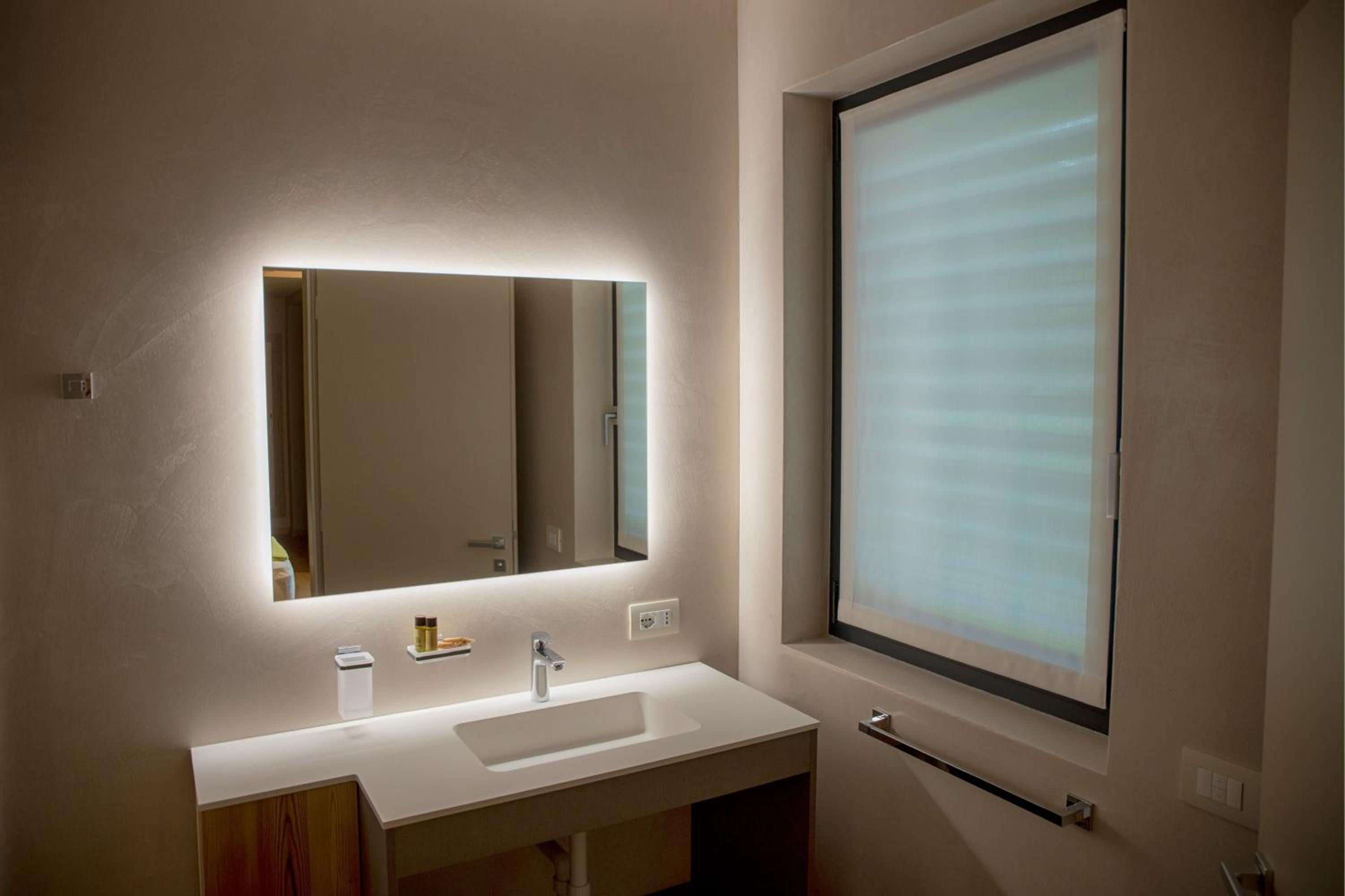 Double or Twin Room with Garden View photo 3