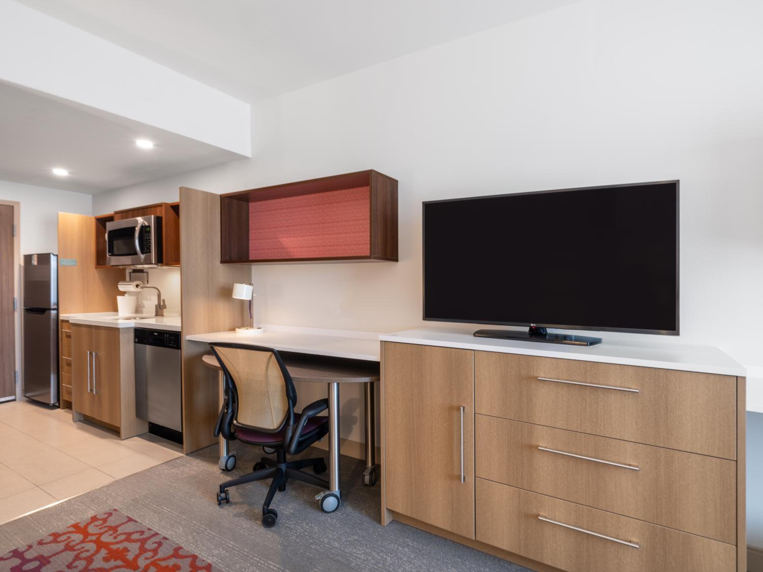 King Studio Suite - Hearing Access - Photo 4