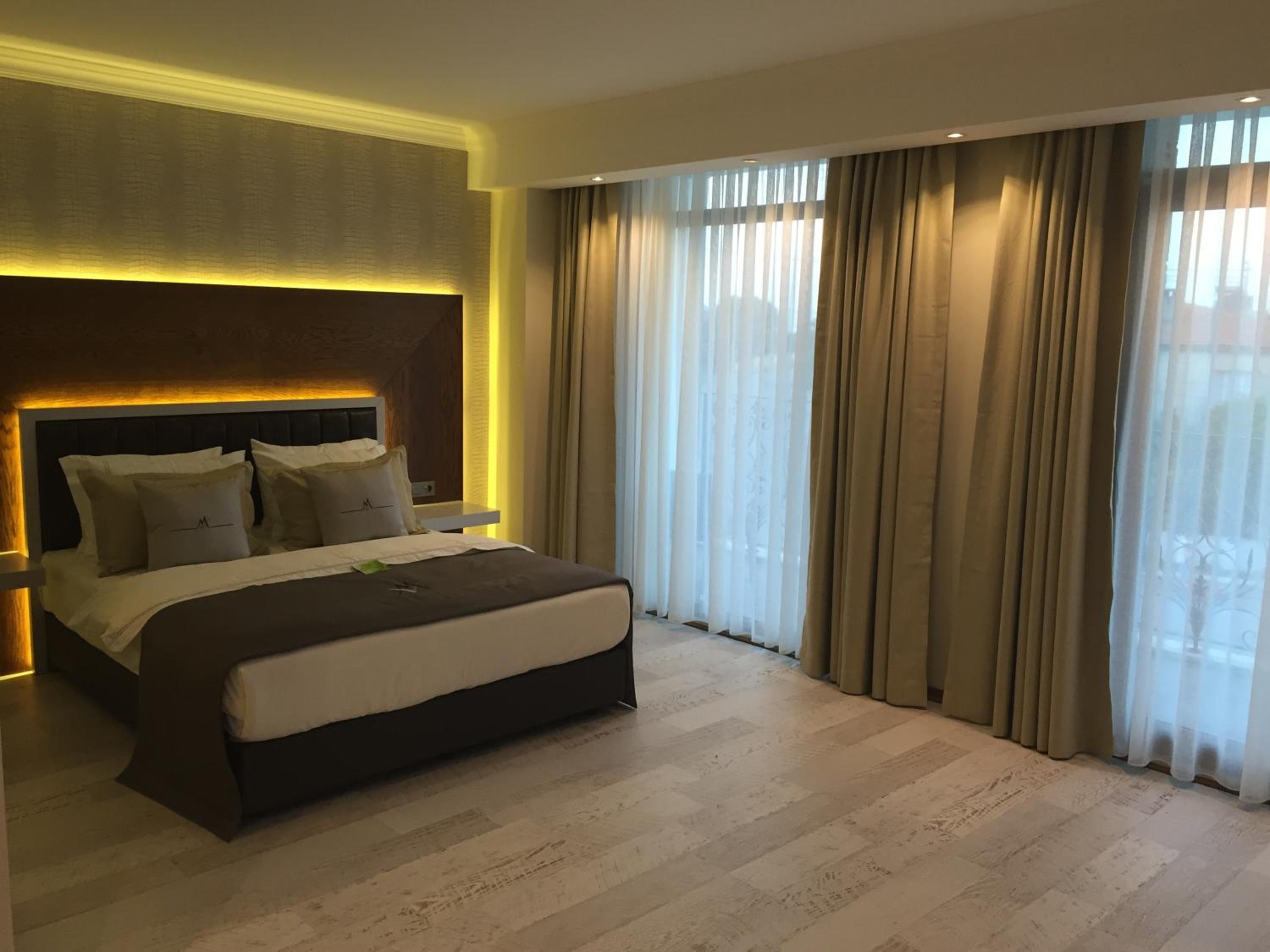 Deluxe Double Room With Balcony