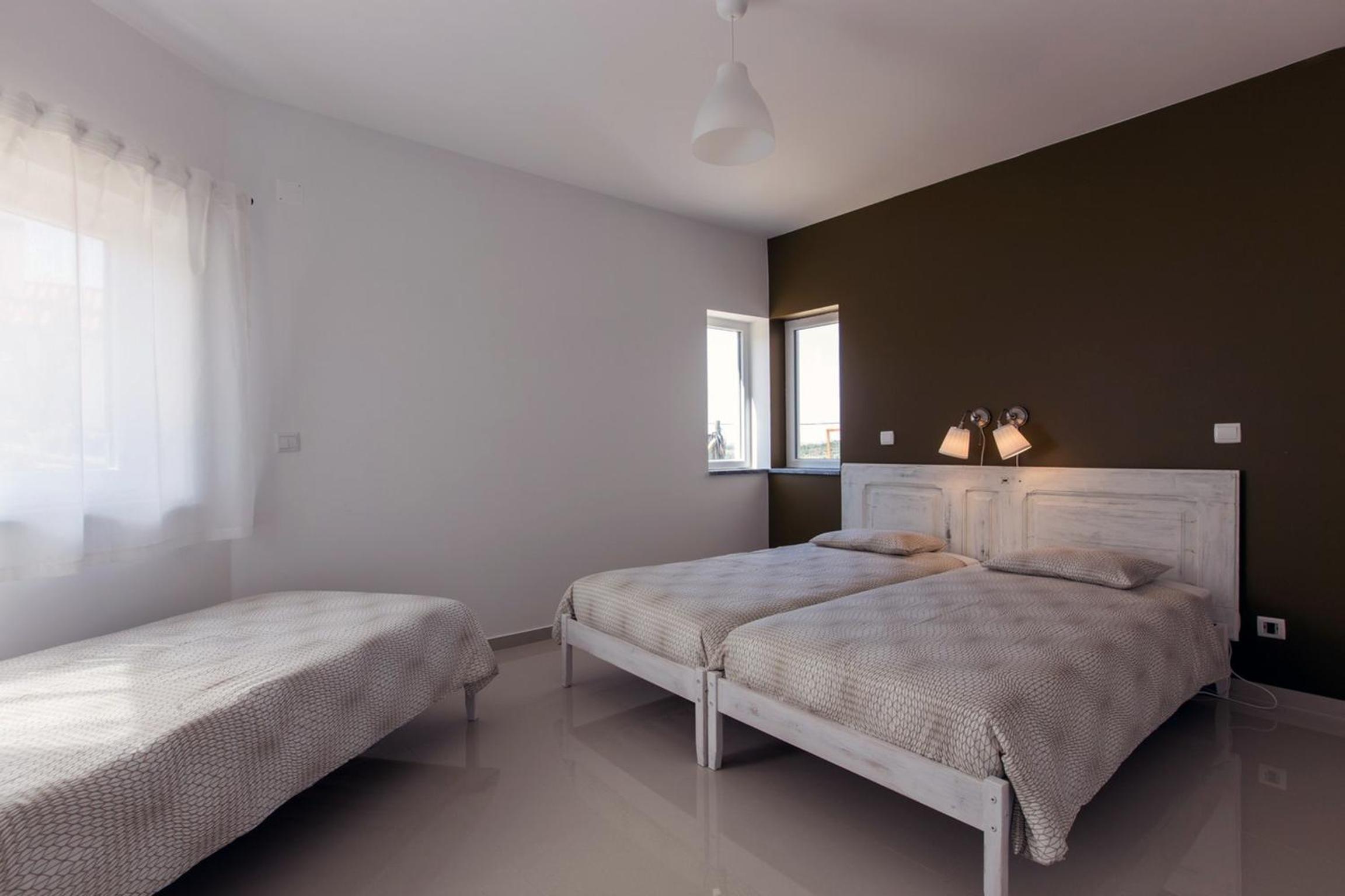 Suite (2-3 Adults)  photo 2