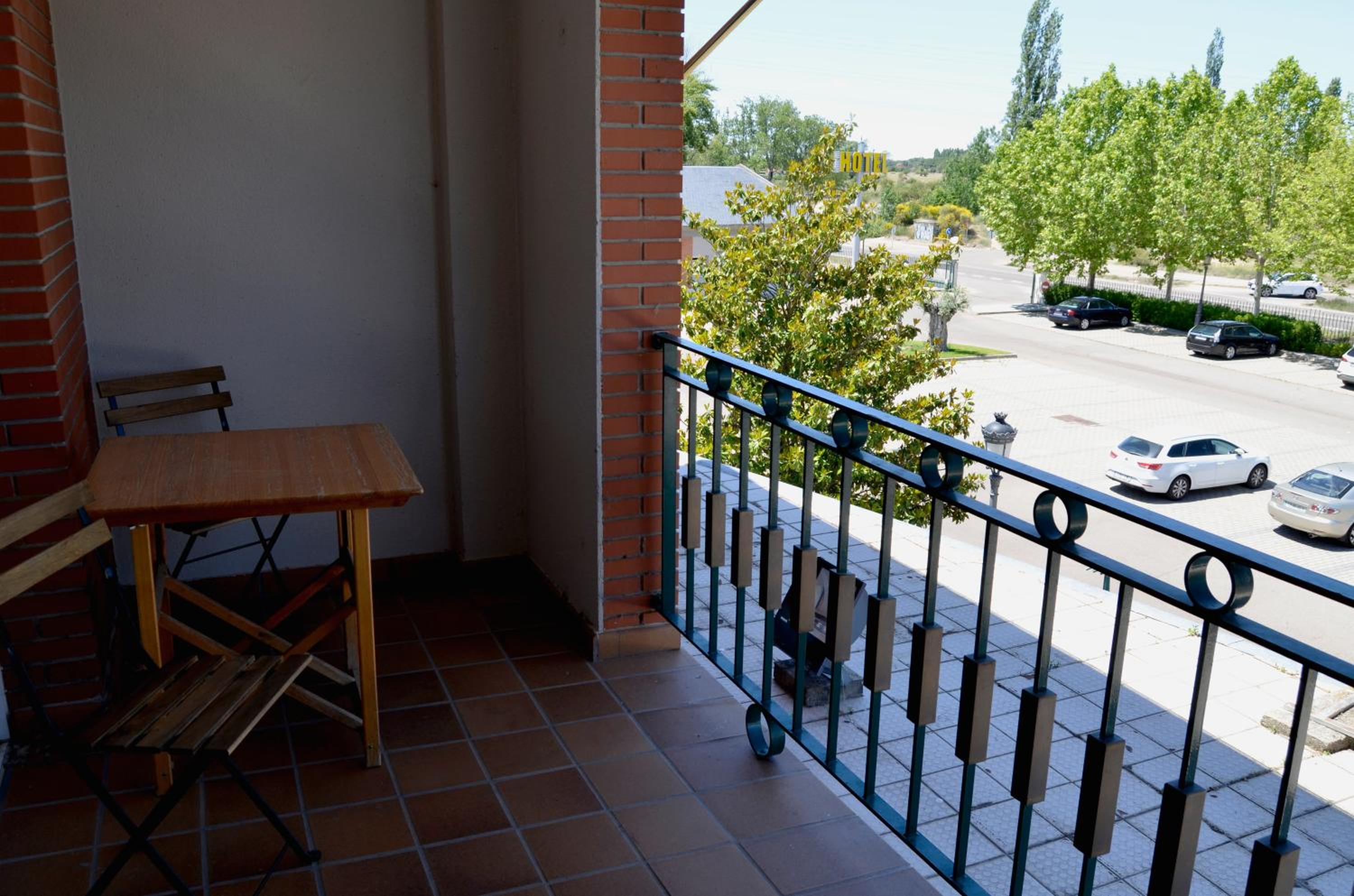 Superior Double Room - Photo 2