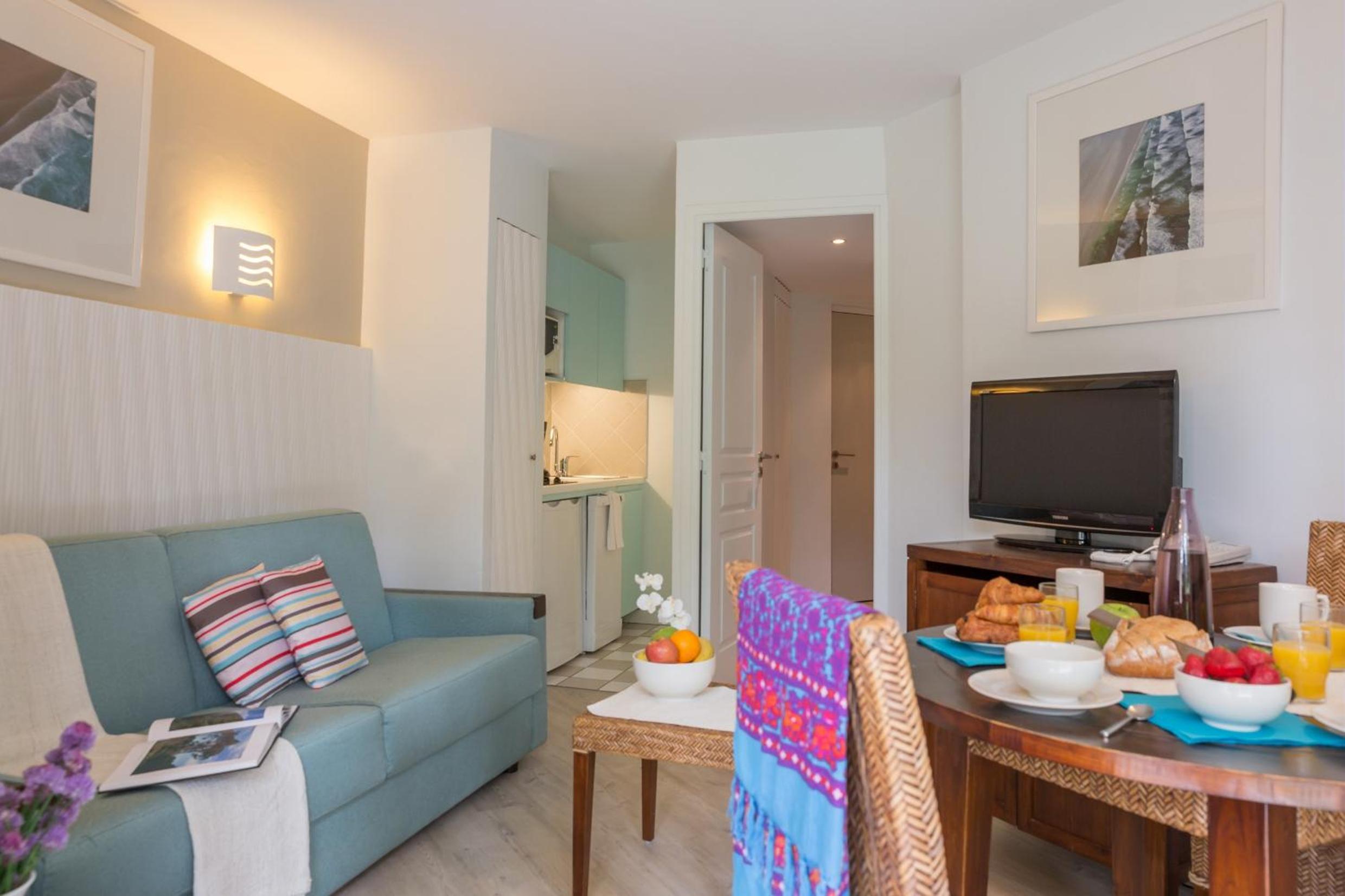 One-Bedroom Apartment with Terrace or Balcony (2 People) photo 1