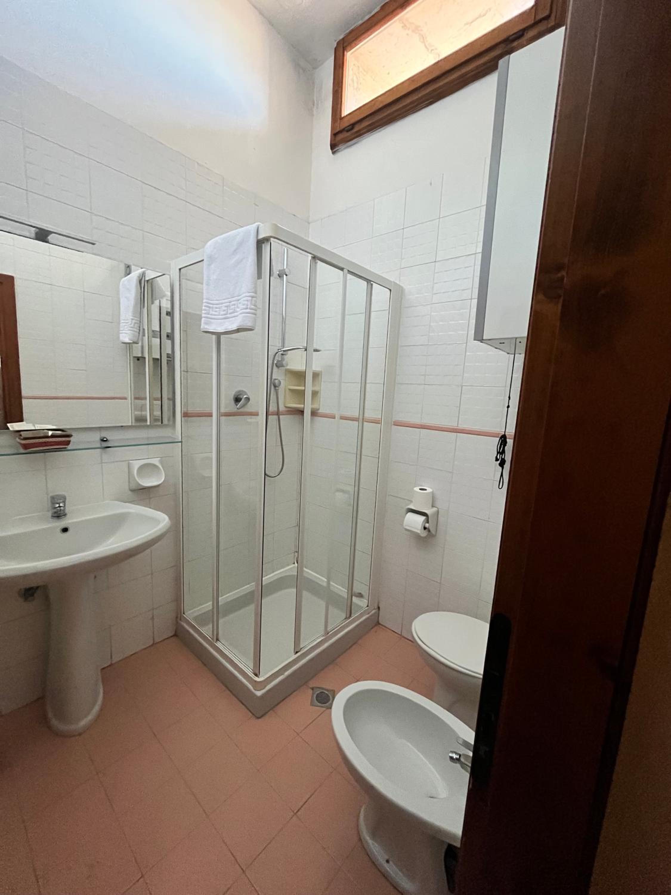 Two-Bedroom Apartment with Garden View photo 2
