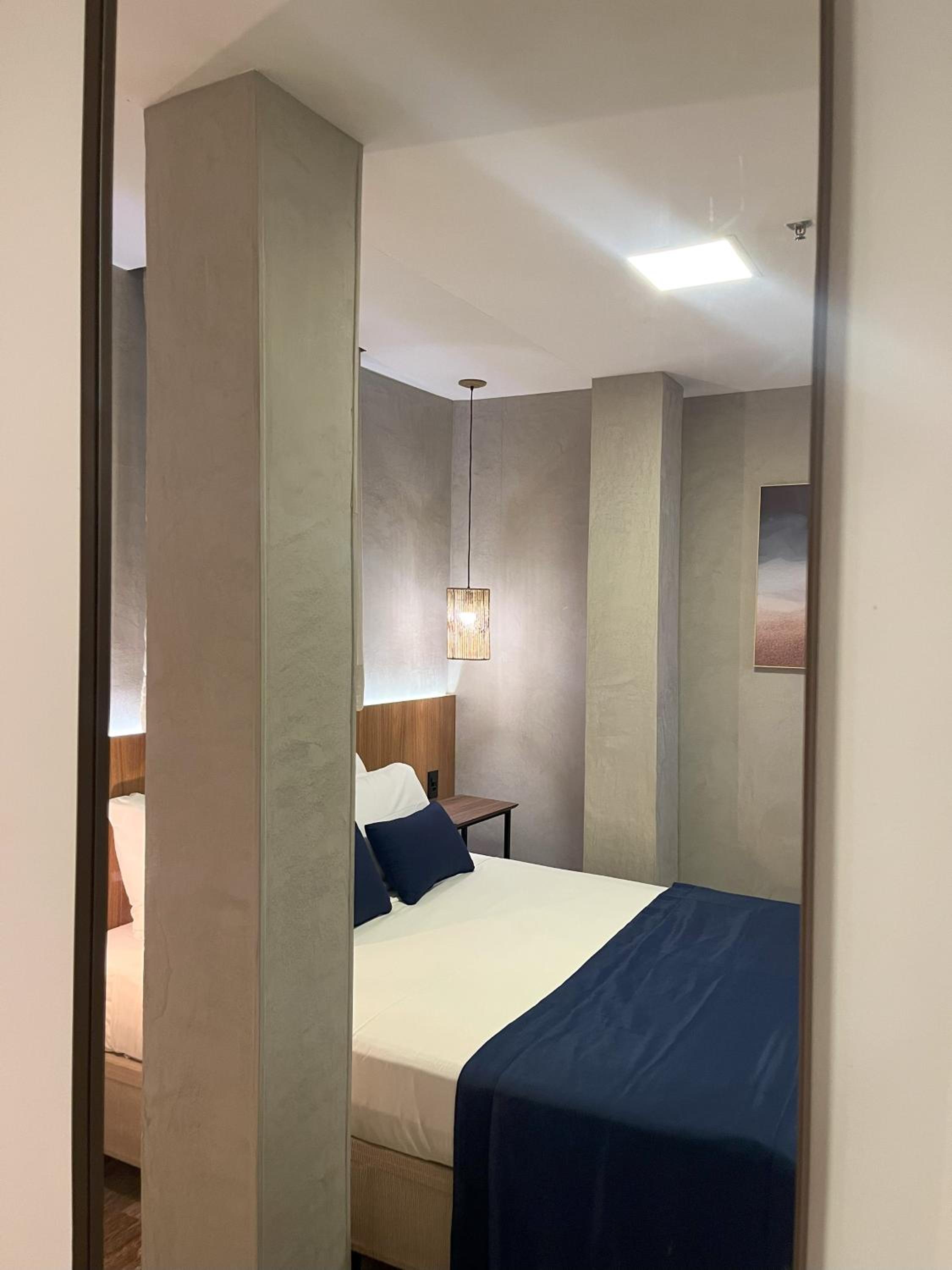 Standard Double Room - Photo 25