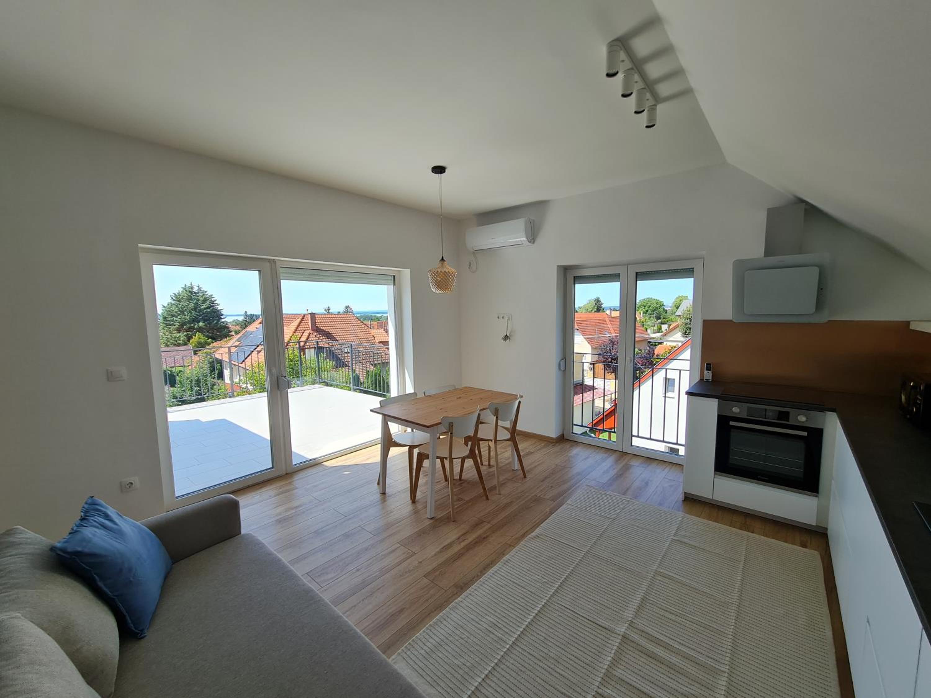 Apartment with Lake View photo 1