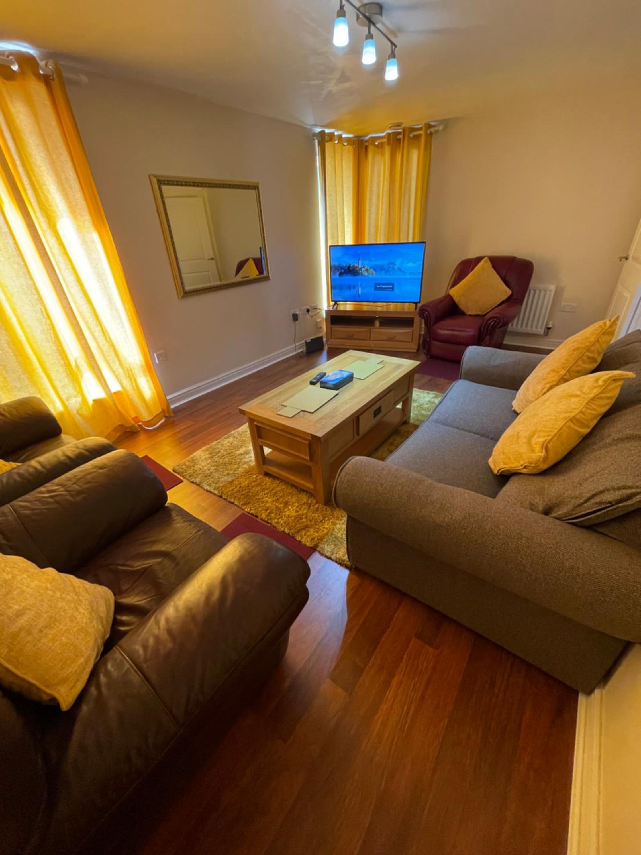 Three-Bedroom House - Photo 1