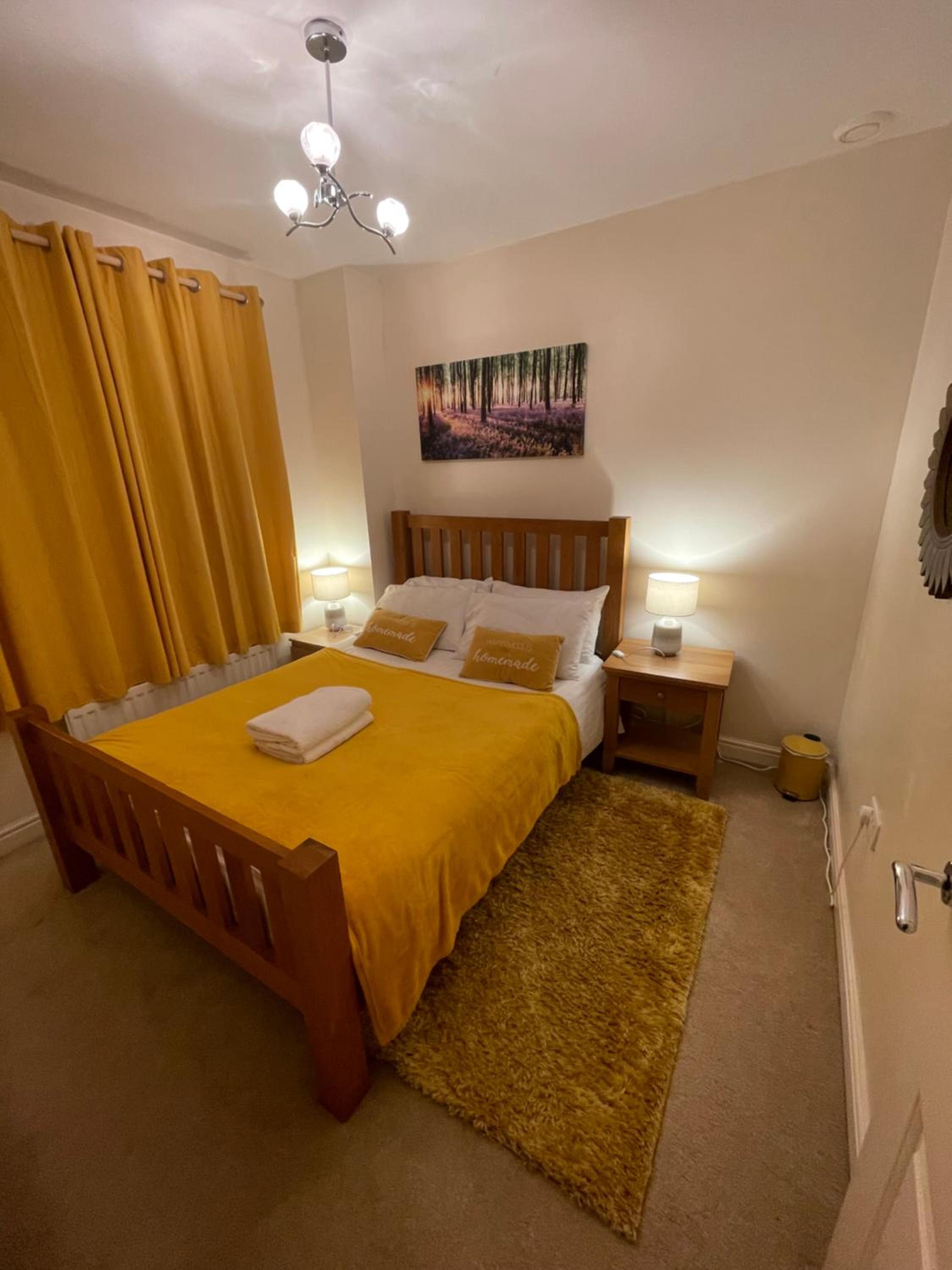 Three-Bedroom House - Photo 32