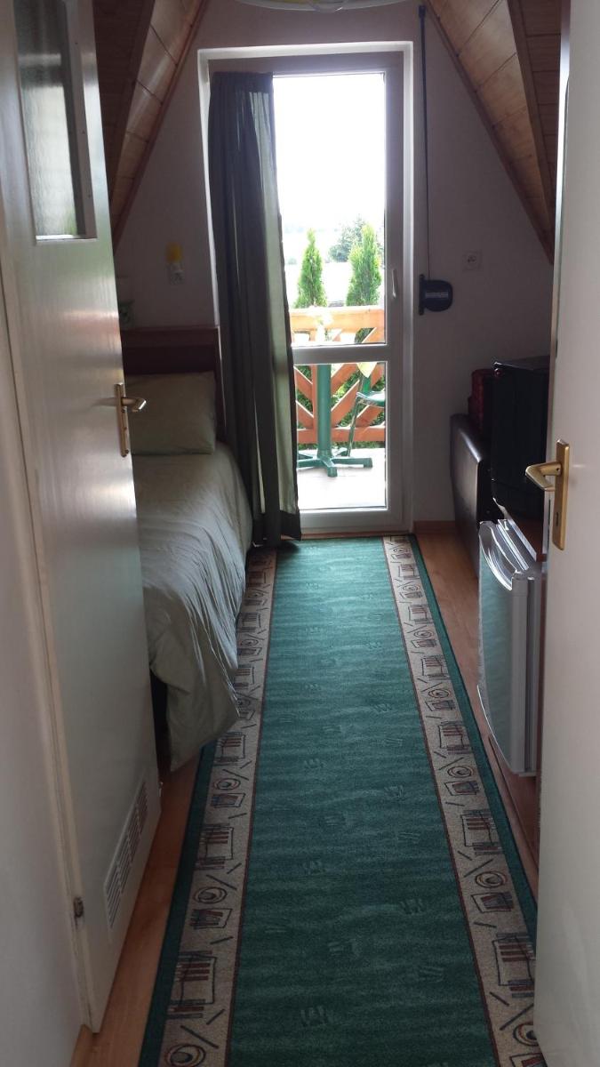 Double Room with Balcony photo 1