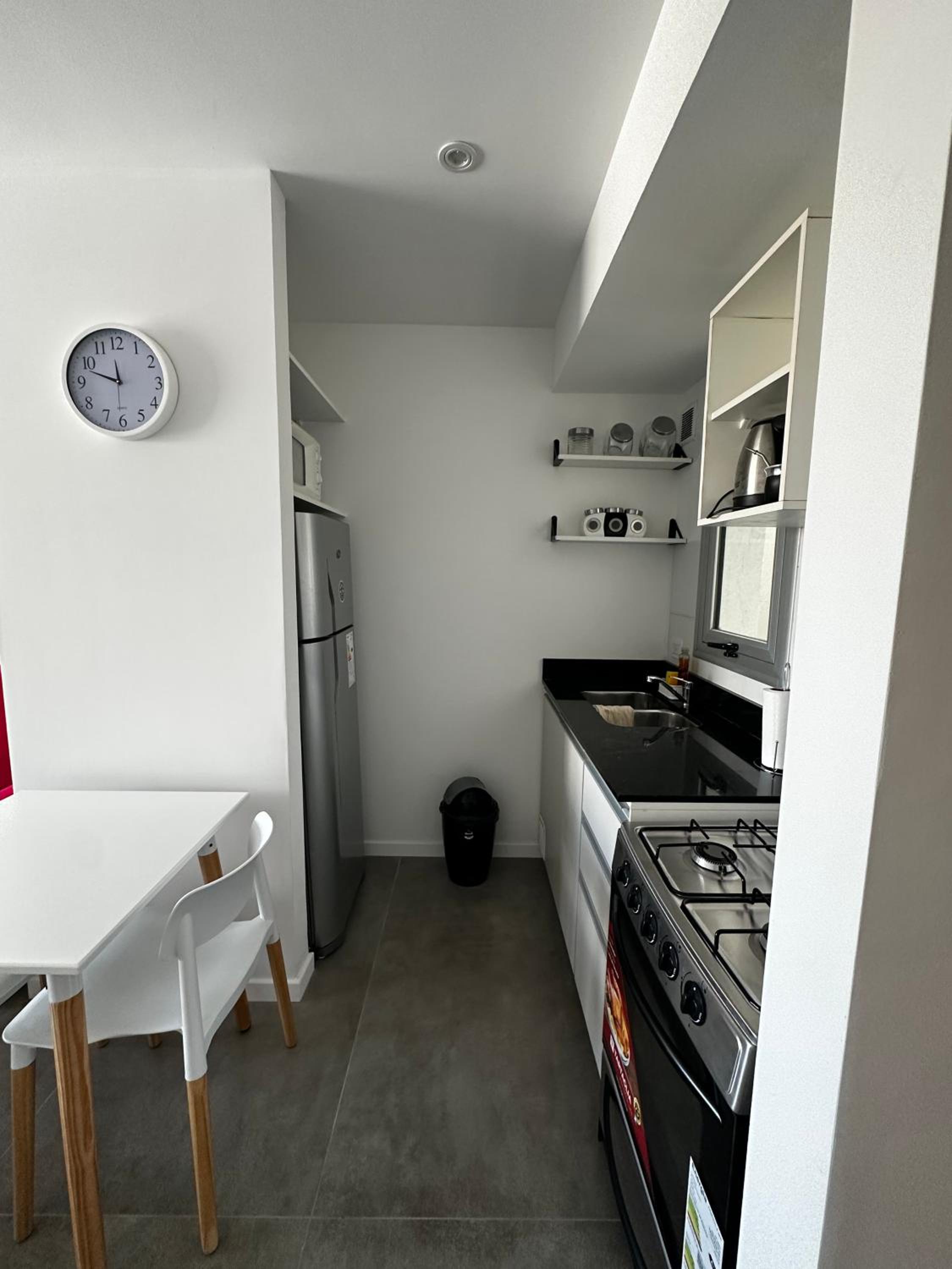 One-Bedroom Apartment photo 3