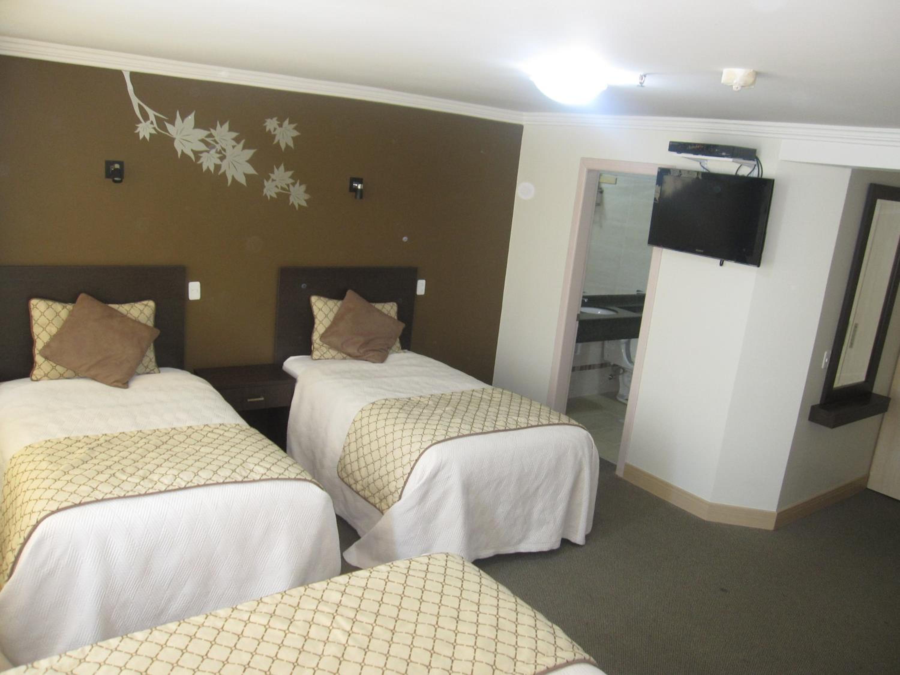 Executive Triple Room photo 3