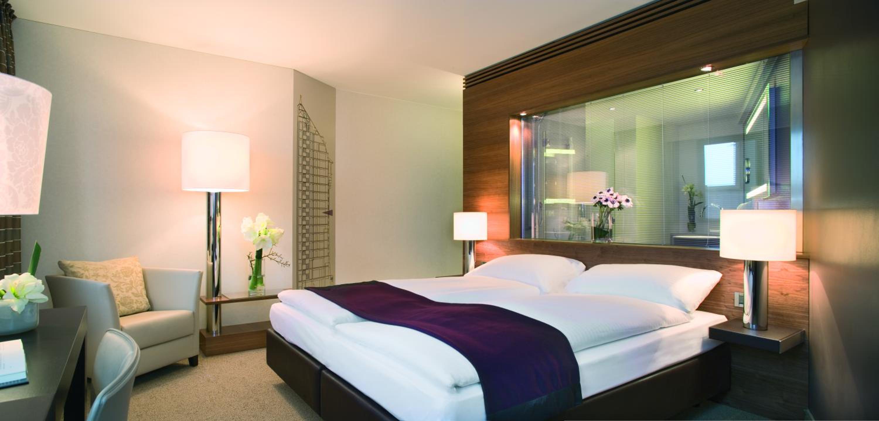 Superior King Room - Photo 11