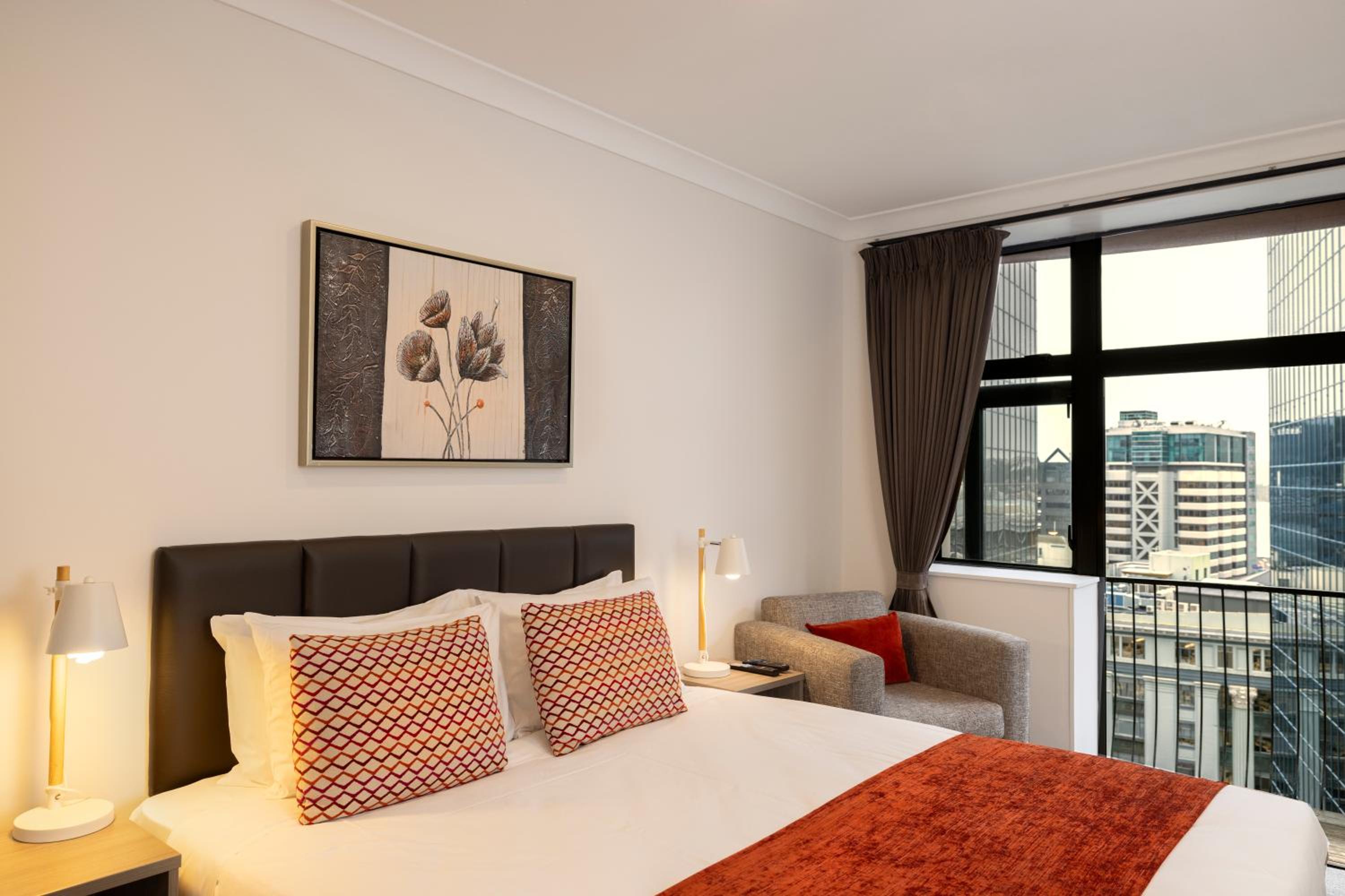 One-Bedroom Apartment - Photo 1