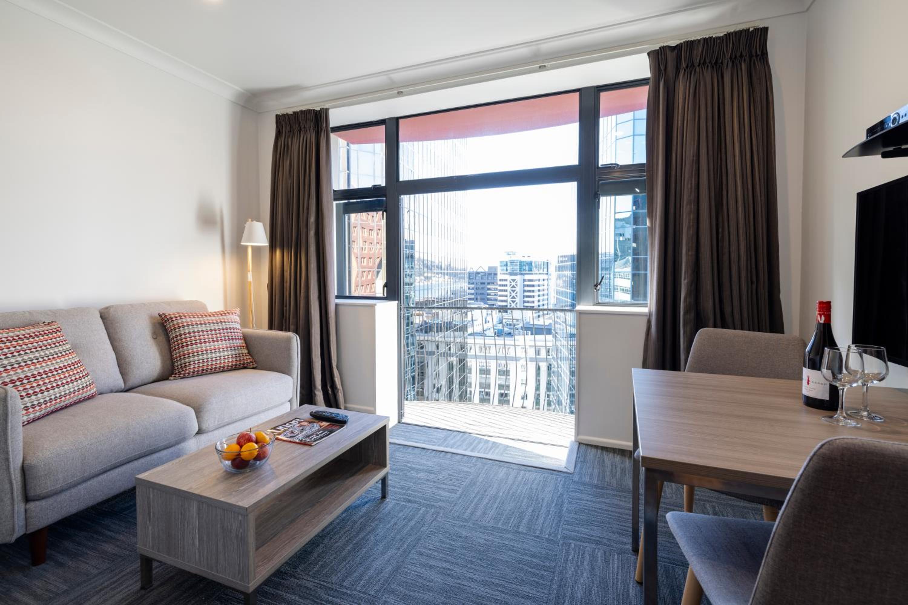 One-Bedroom Apartment - Photo 3