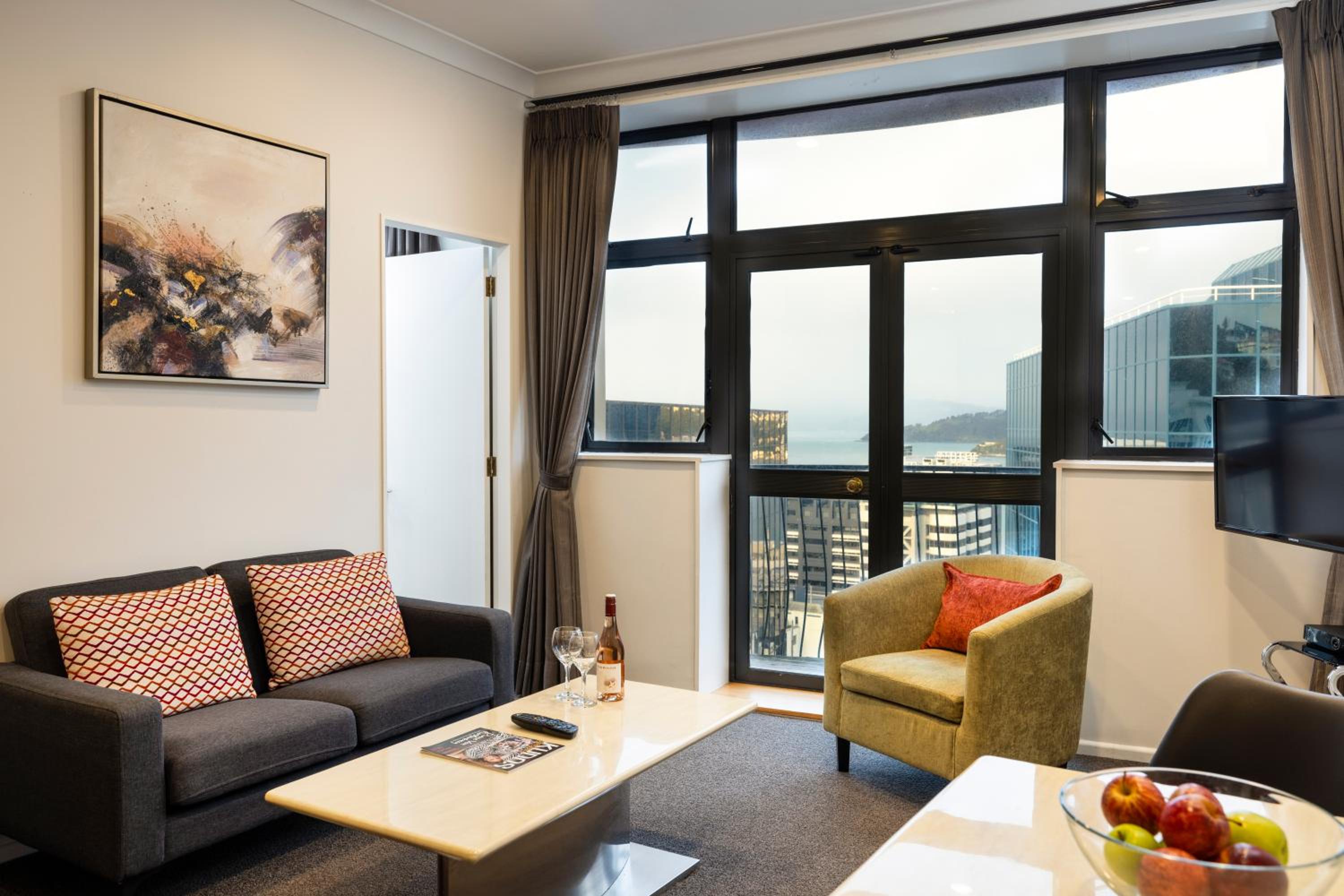 Two-Bedroom Executive Apartment photo 2
