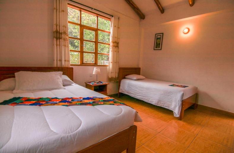Double Room with Private Bathroom photo 2