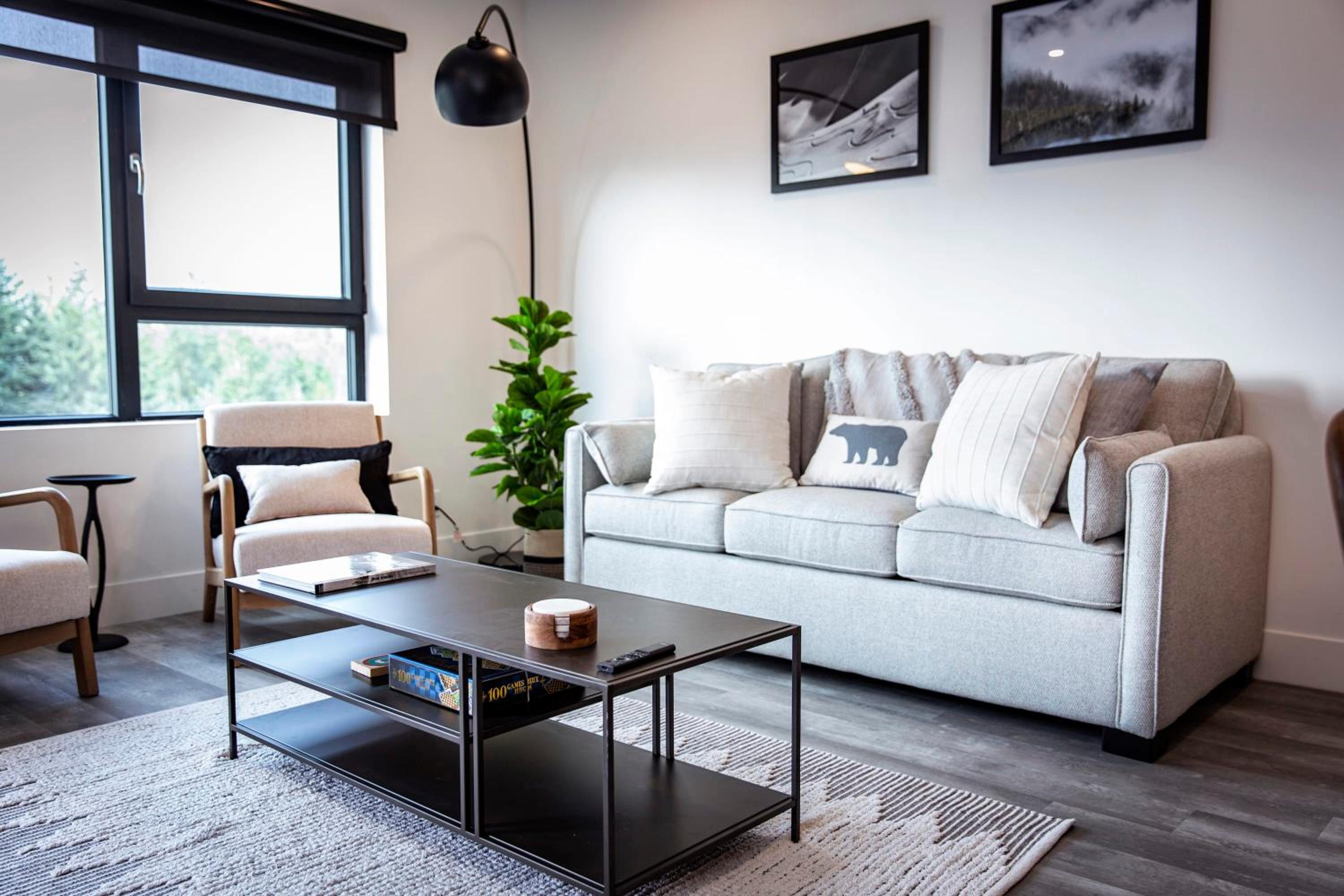 Apartment photo 1