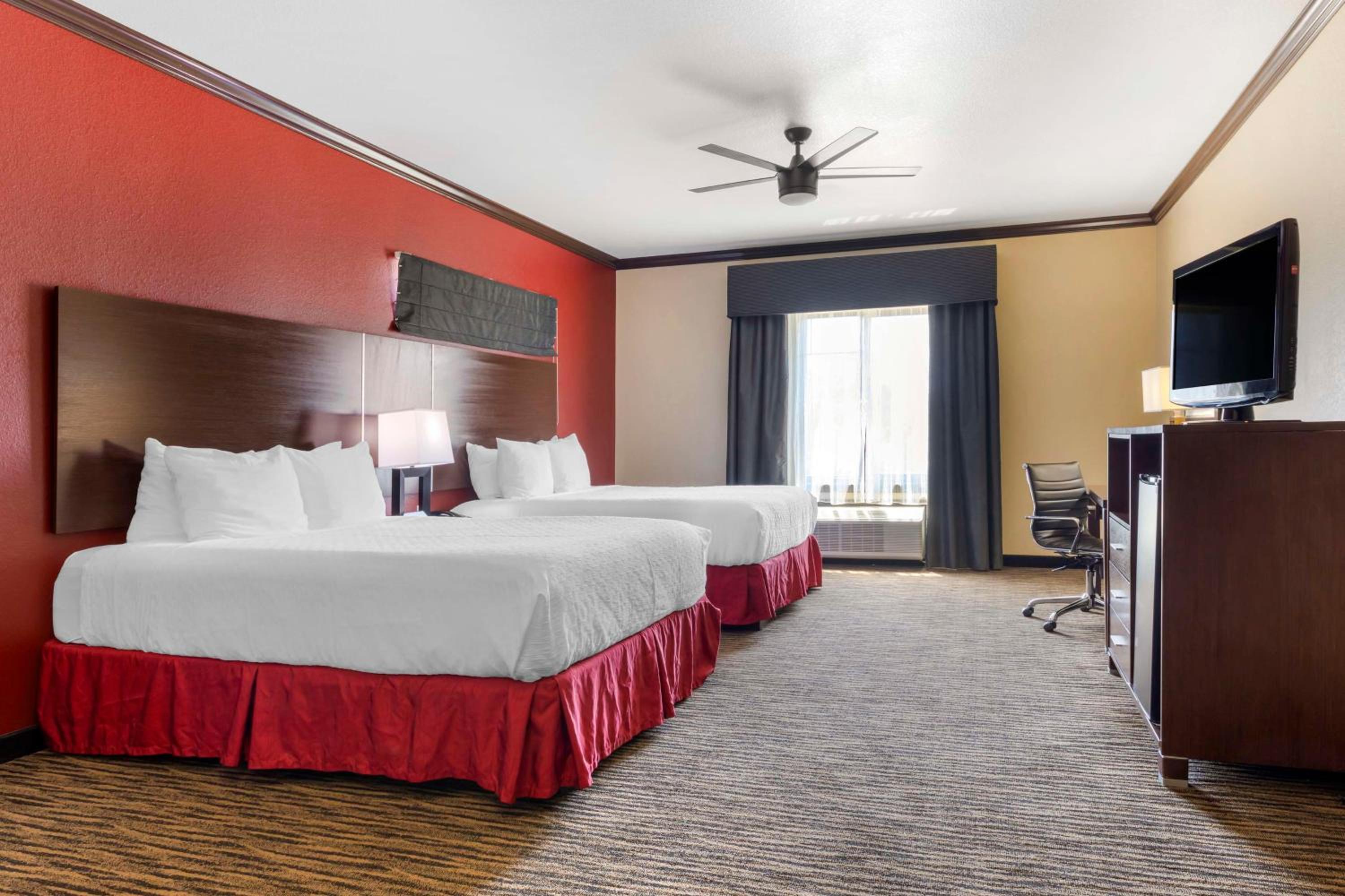 Queen Room with Two Queen Beds - Disability Access/Non-Smoking photo 1
