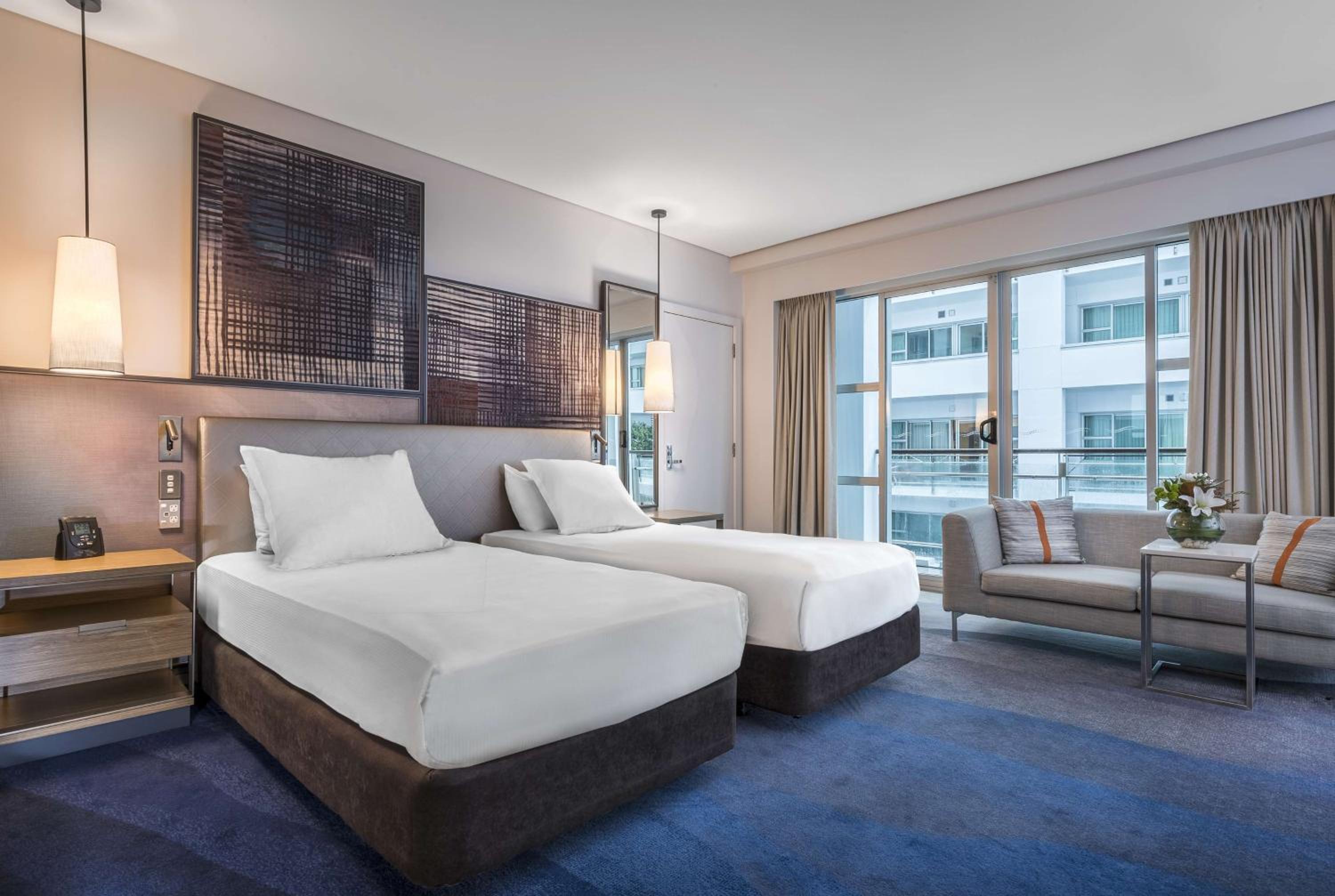 Twin Room - Photo 3