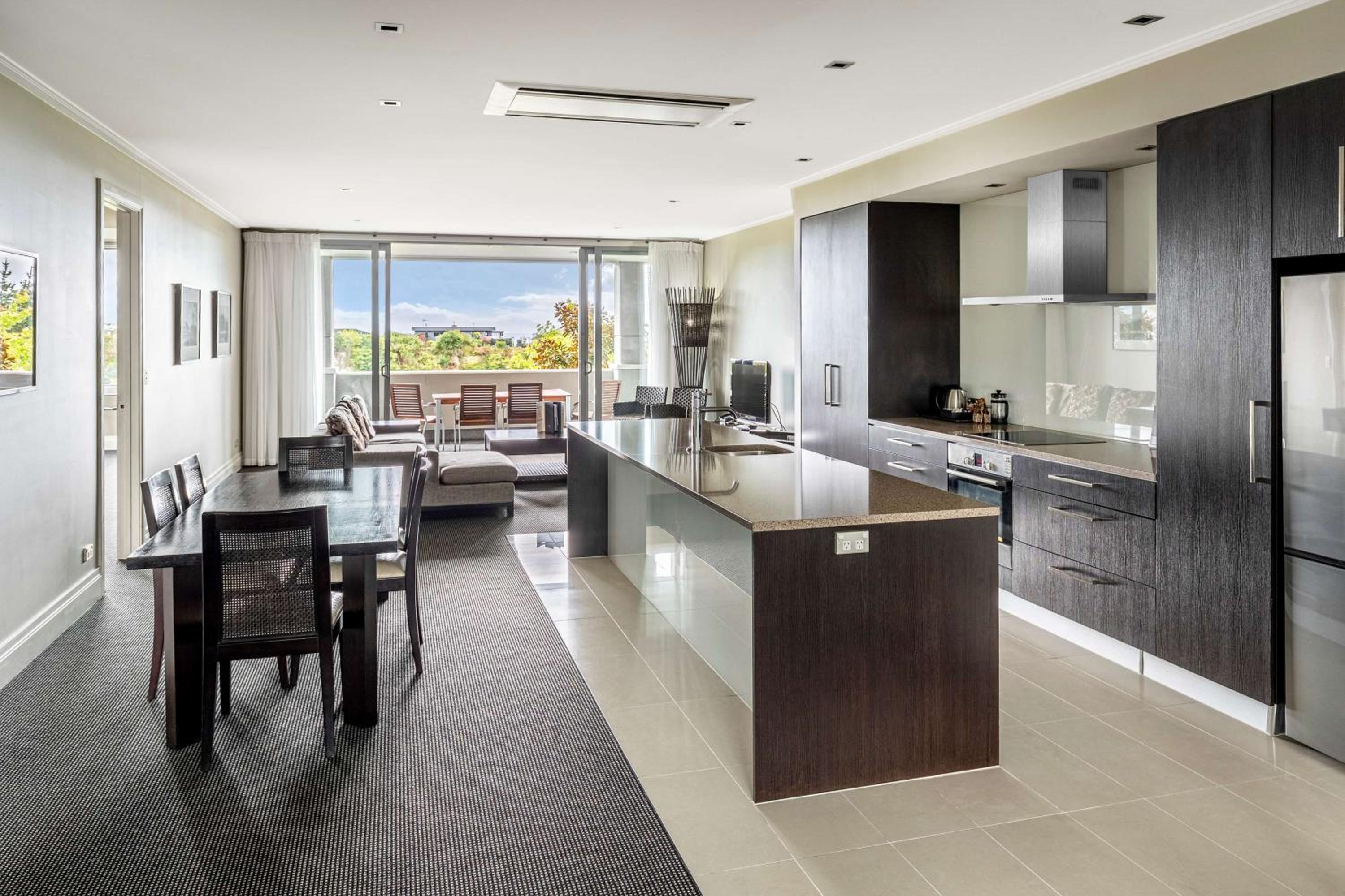 Three-Bedroom Apartment - Photo 1