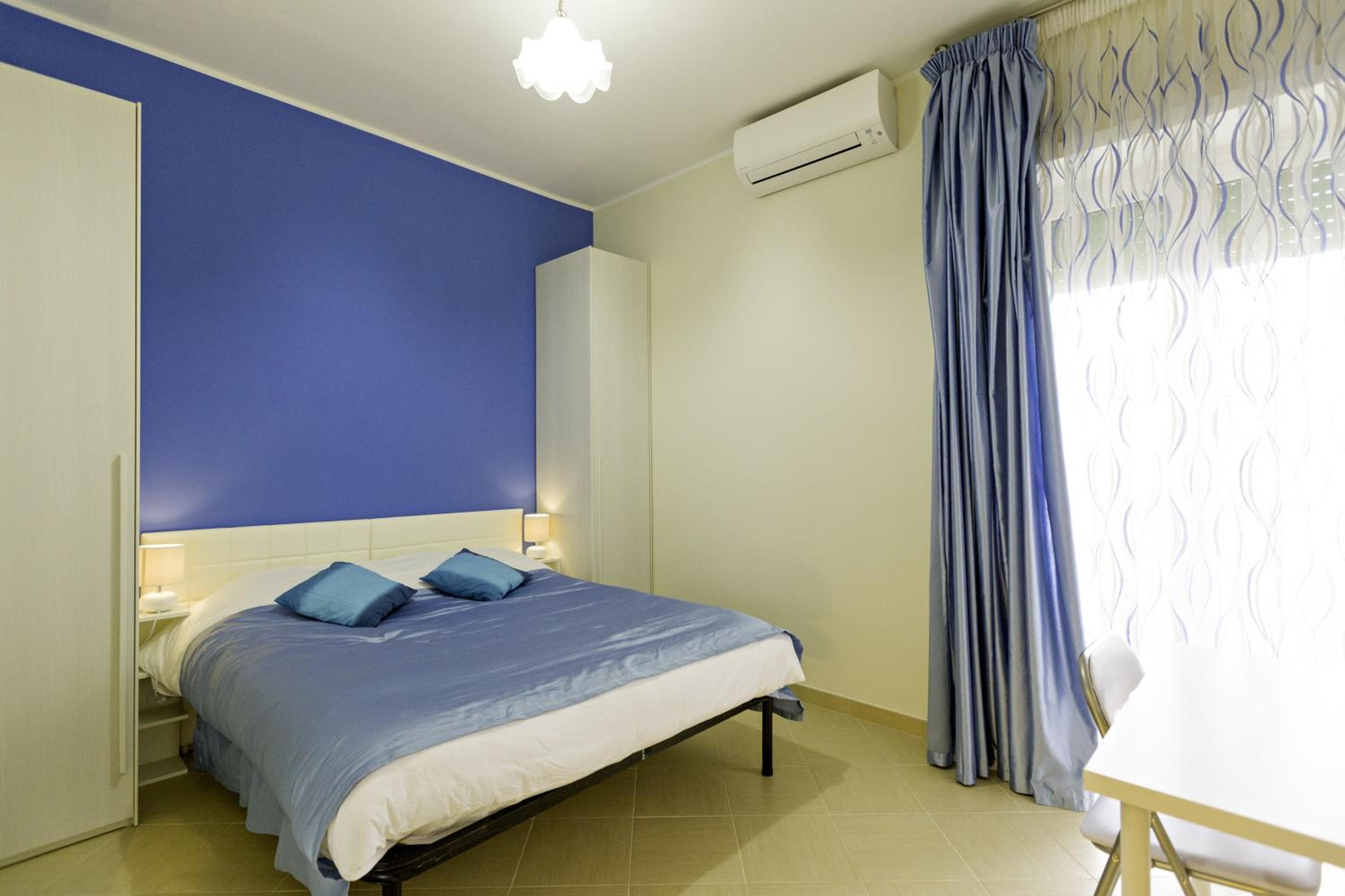 Double Room With Private External Bathroom