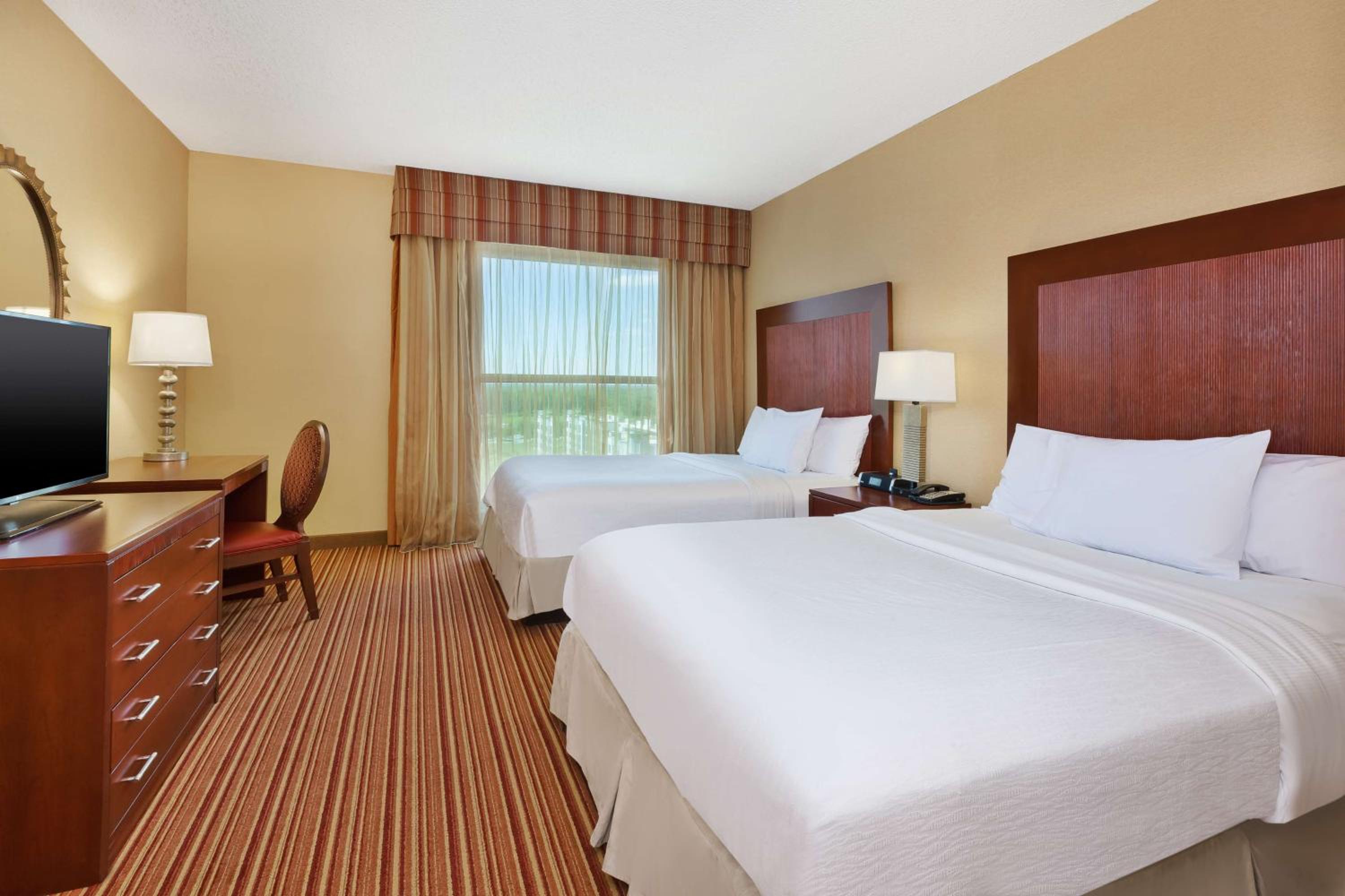 Suite with Two Queen Beds - Non-Smoking - Photo 2