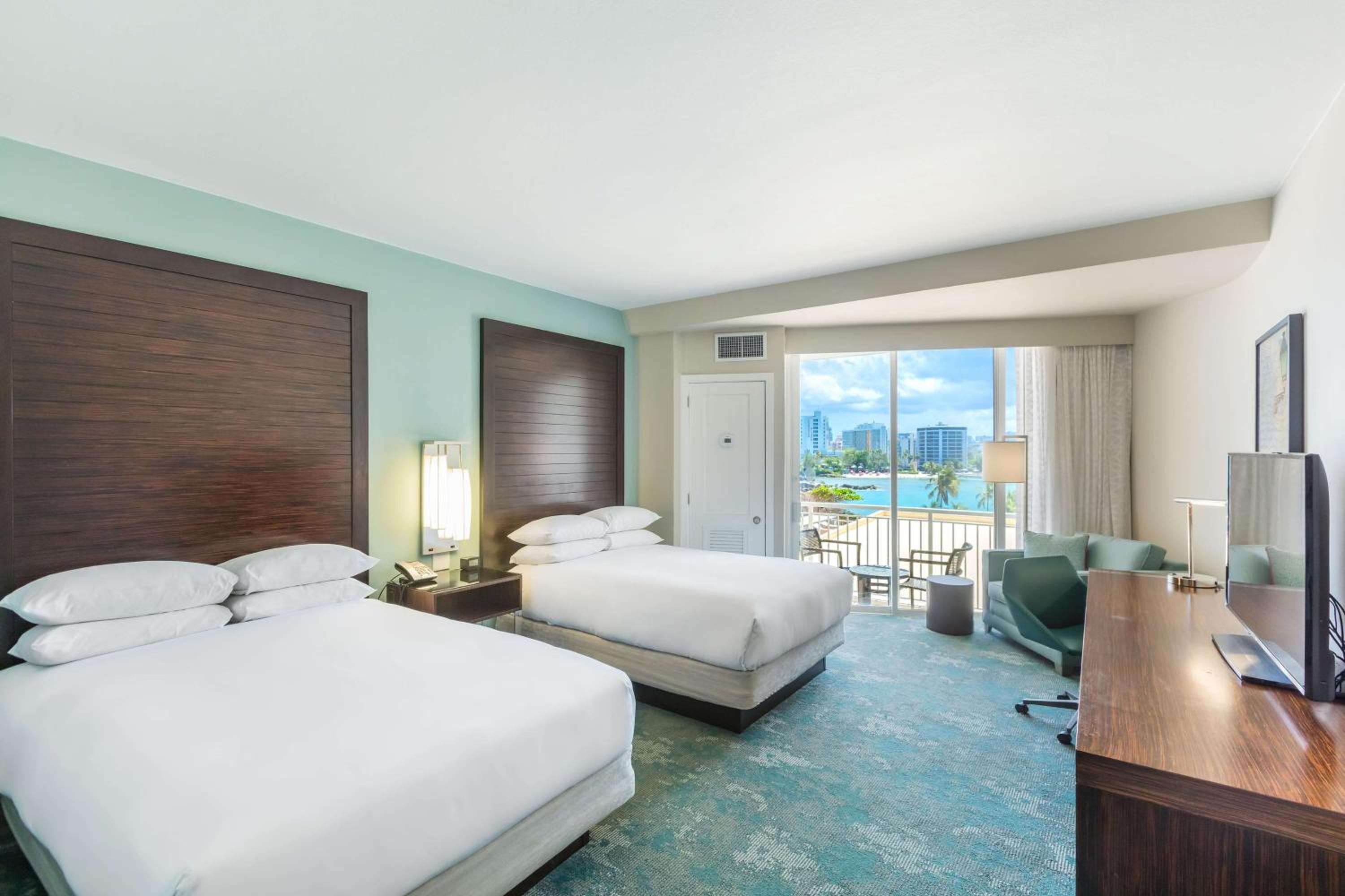 Double Room with Two Double Beds and Resort or Garden View - Photo 6