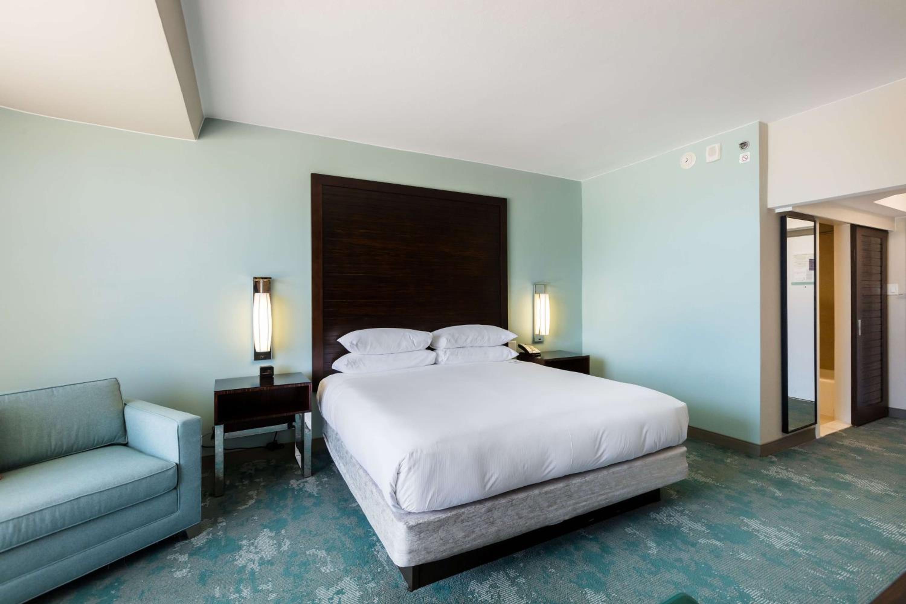 Signature King Room with Ocean View - Photo 1