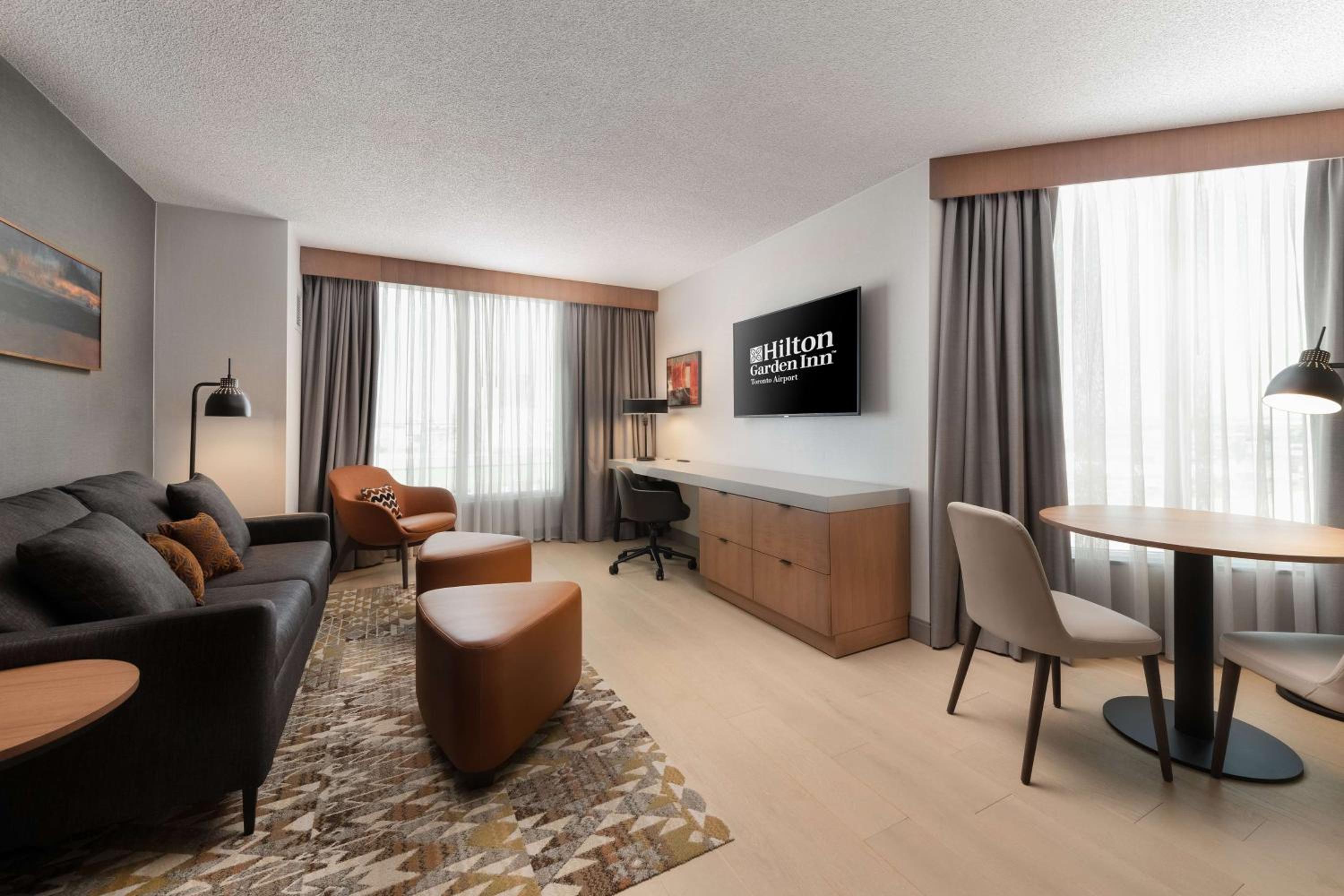 One-Bedroom King Suite