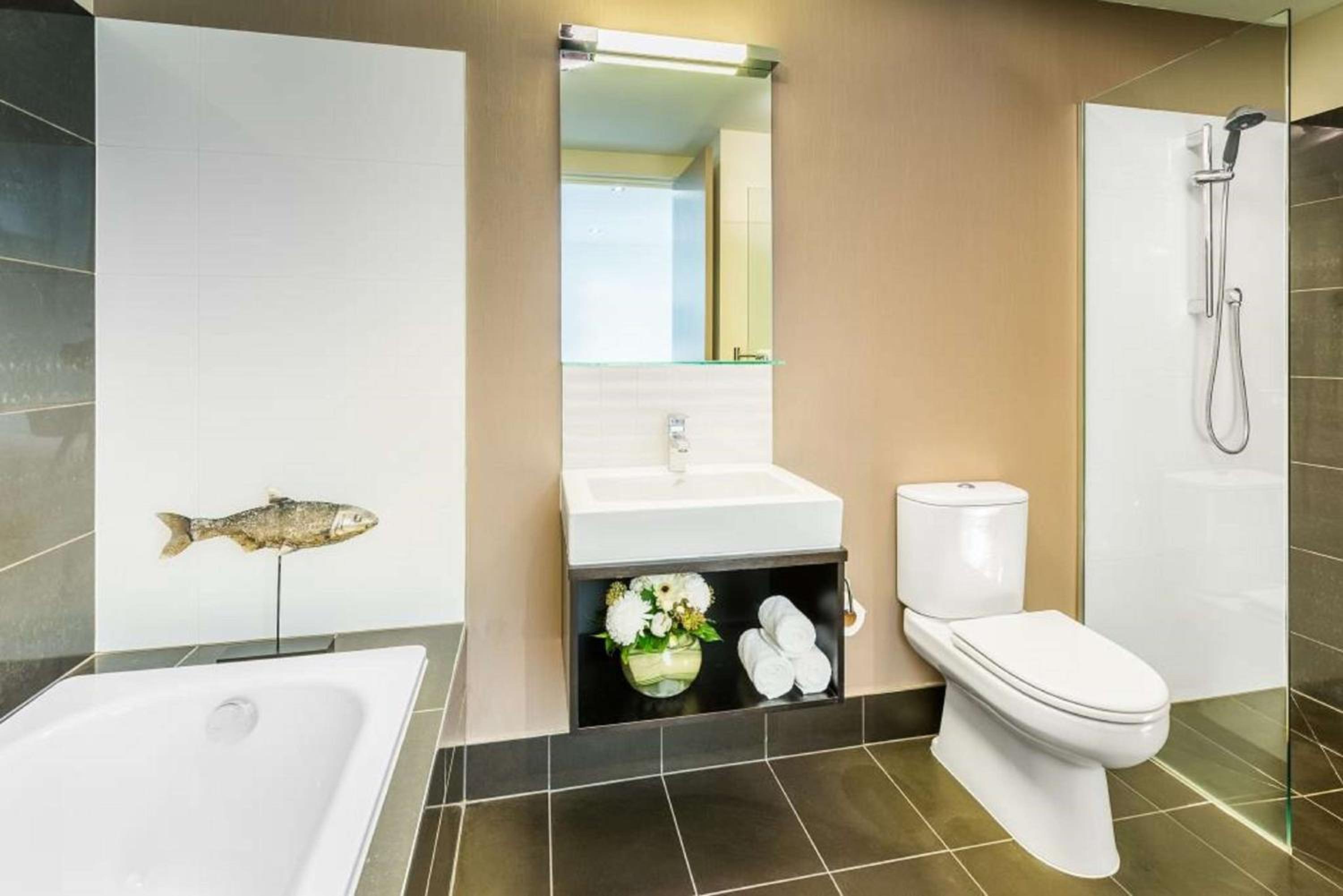 One-Bedroom Residence  - Photo 8