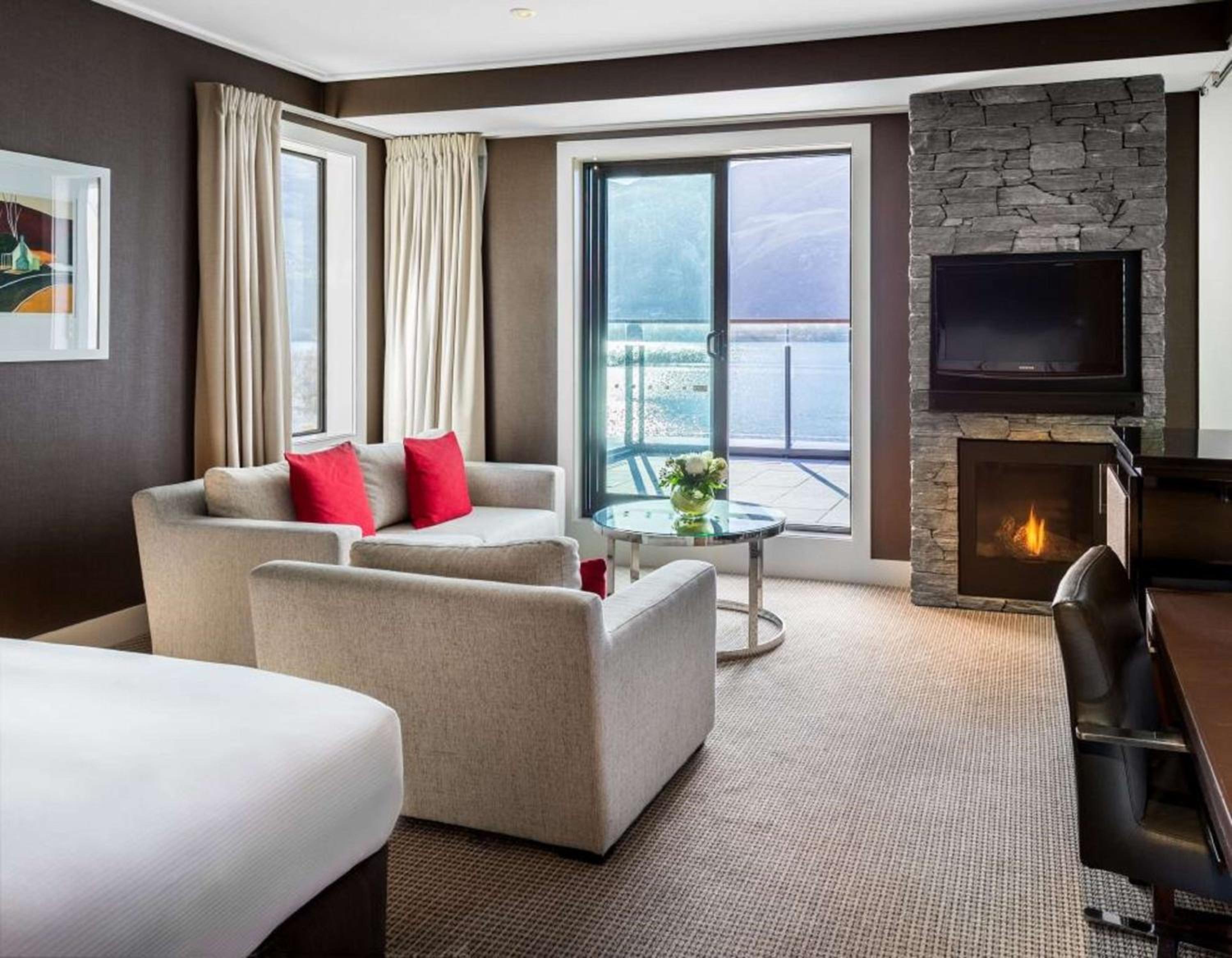 King Hilton Deluxe Plus - Photo 1