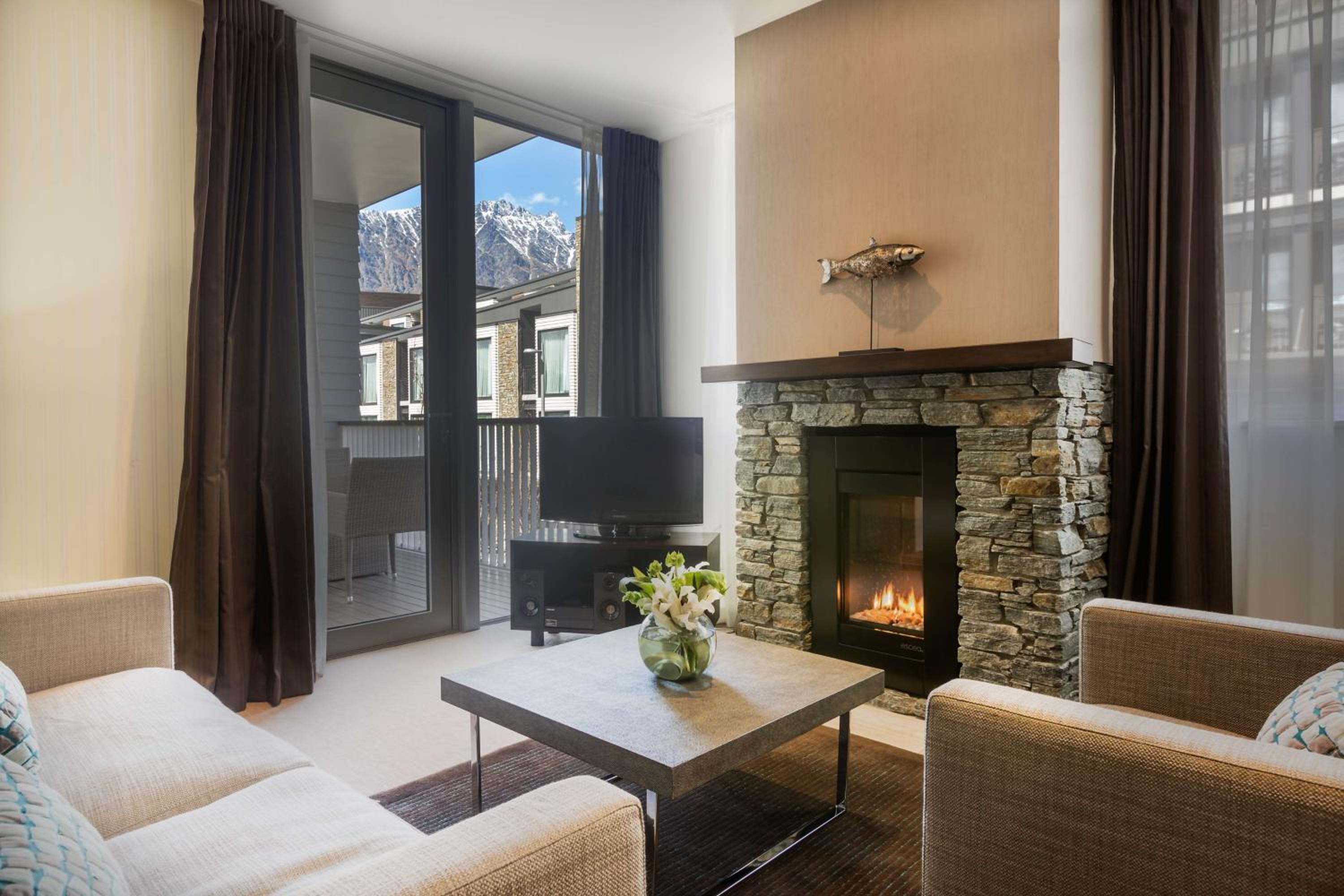 One-Bedroom Residence  - Photo 6